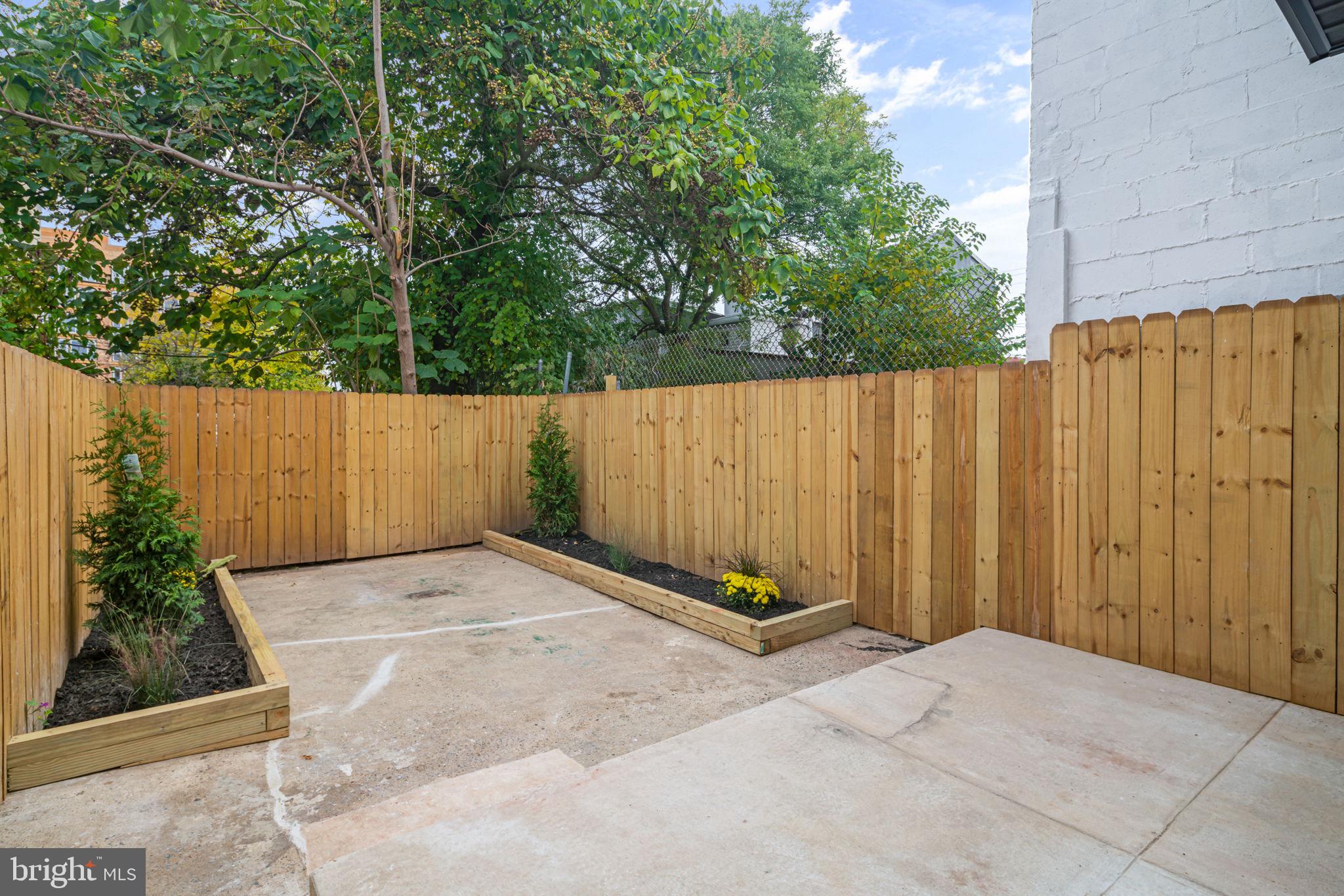 OLDE KENSINGTON - Residential