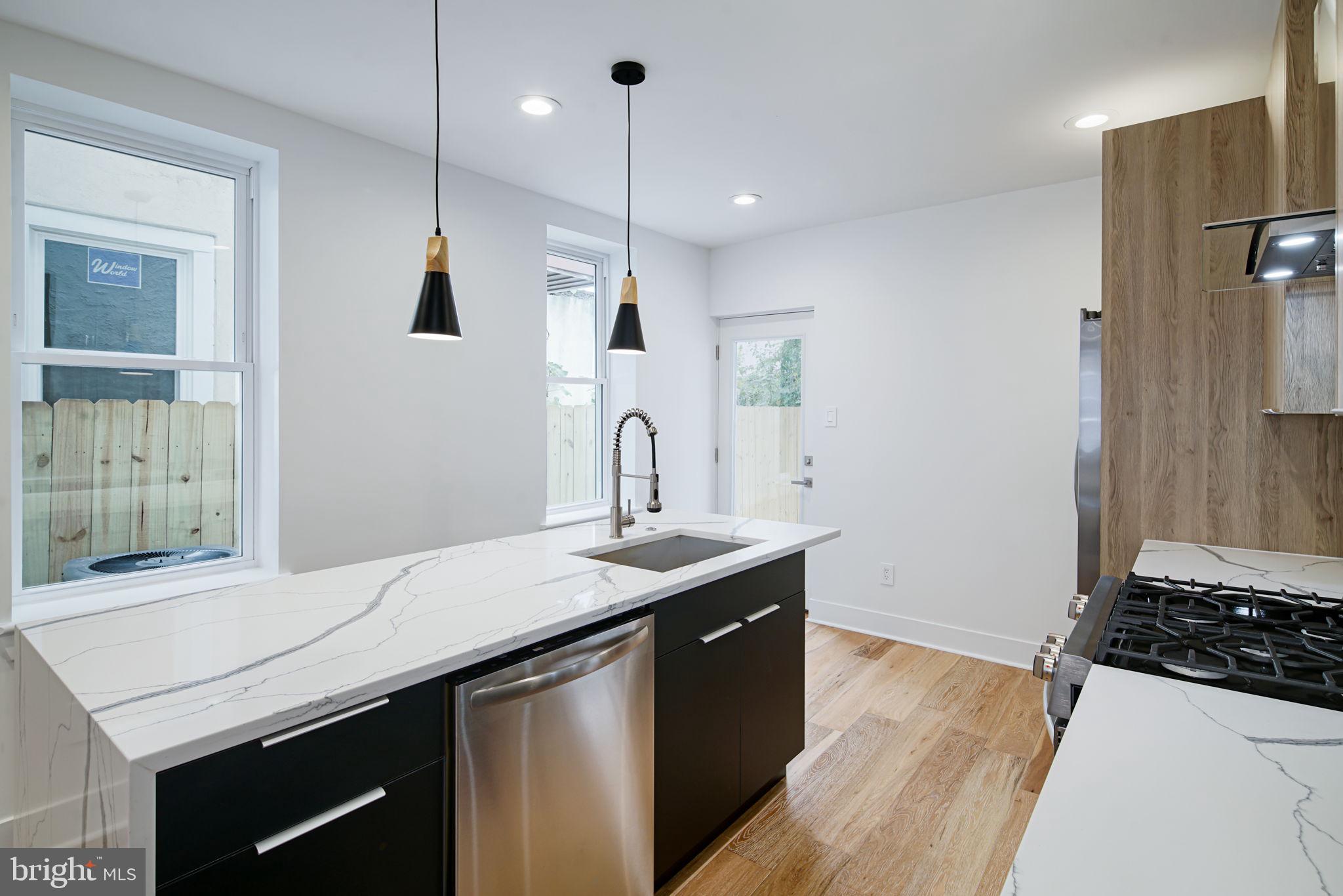 OLDE KENSINGTON - Residential