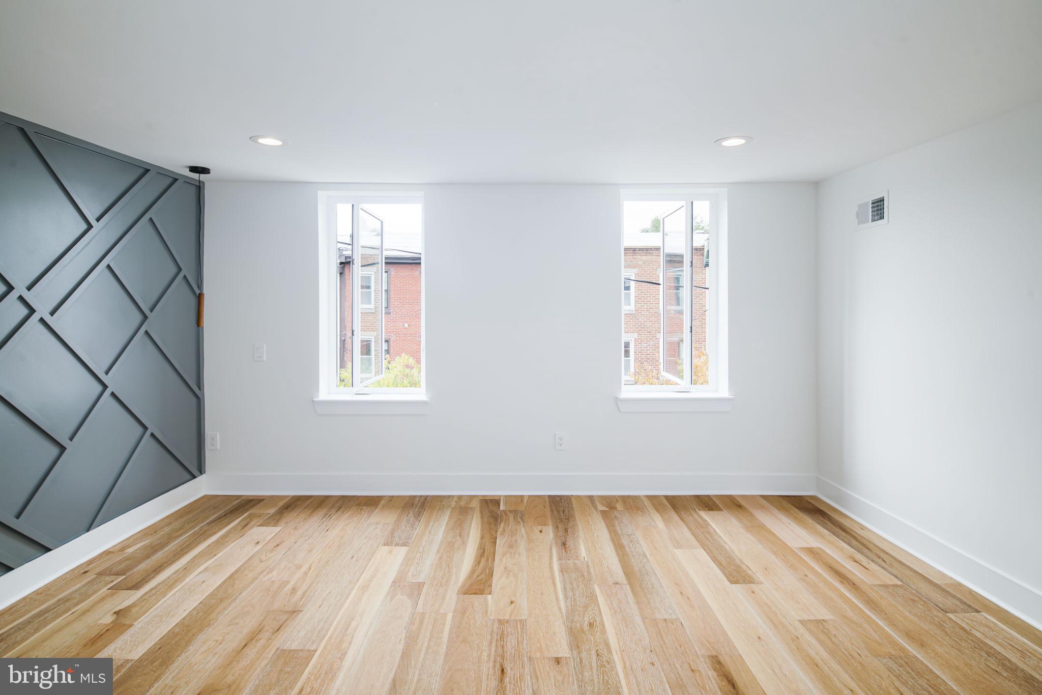 OLDE KENSINGTON - Residential