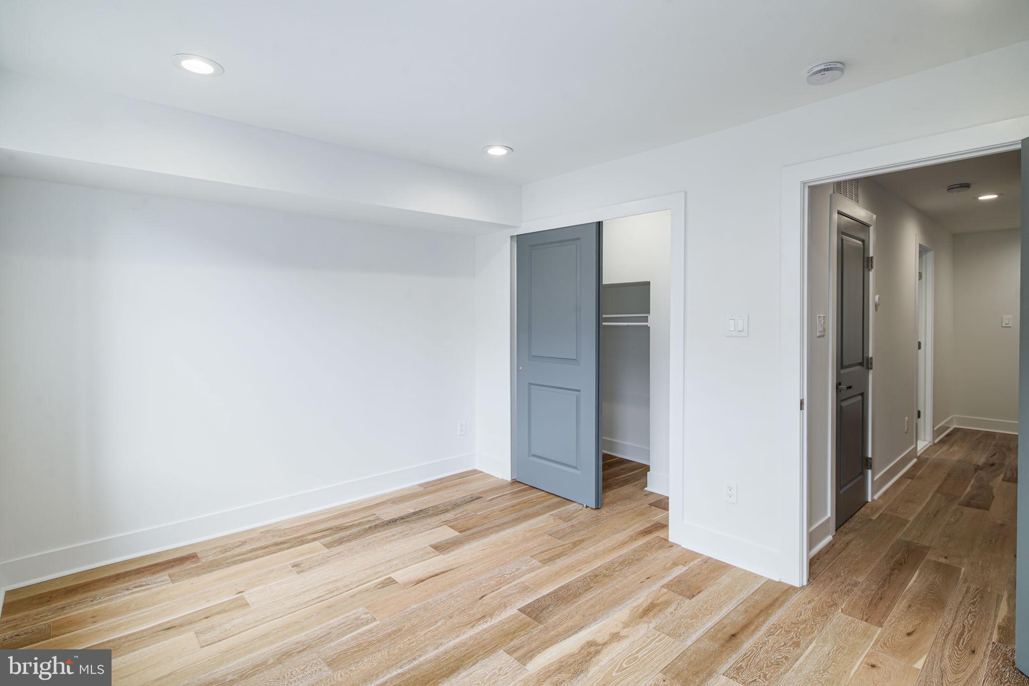 OLDE KENSINGTON - Residential