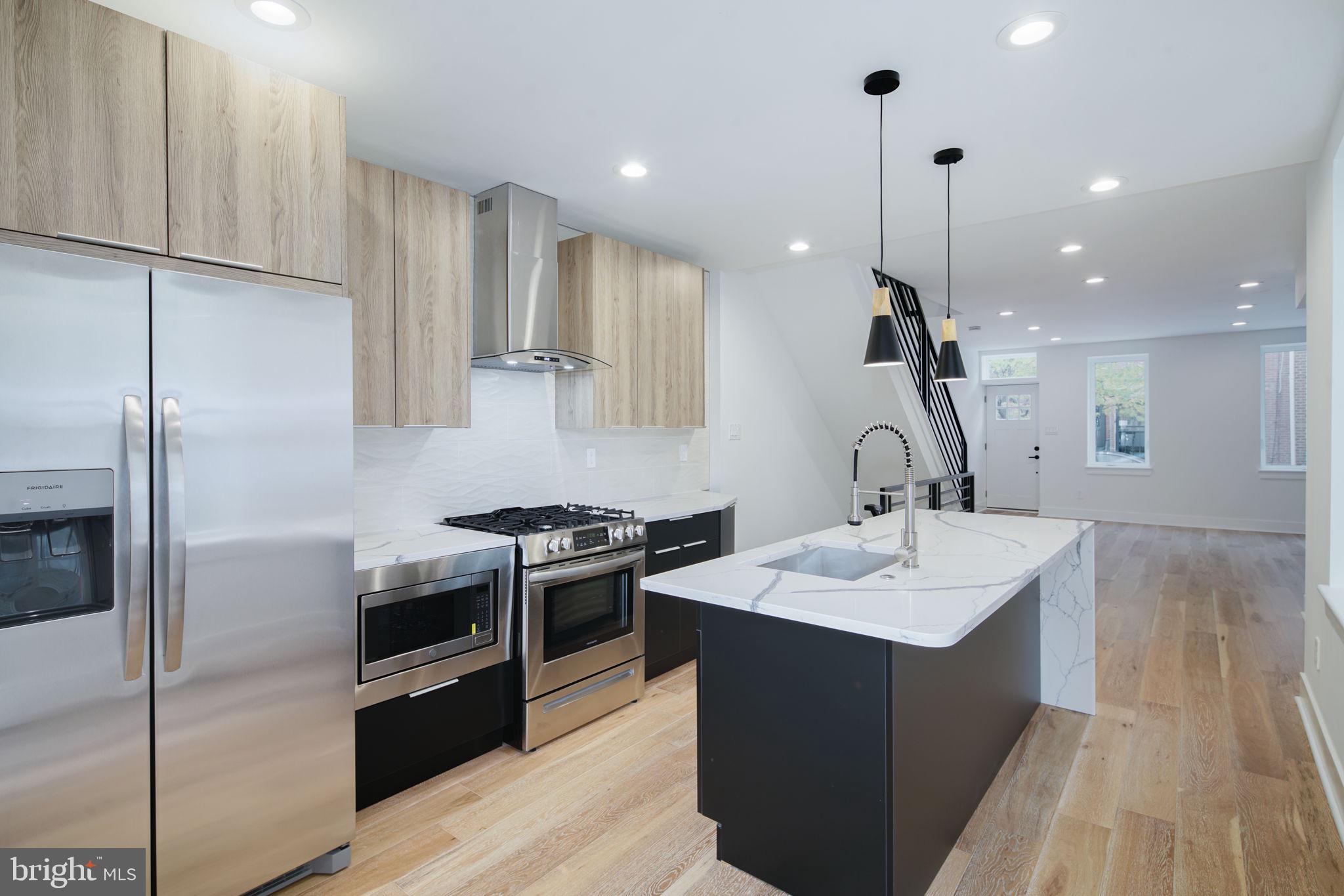 OLDE KENSINGTON - Residential