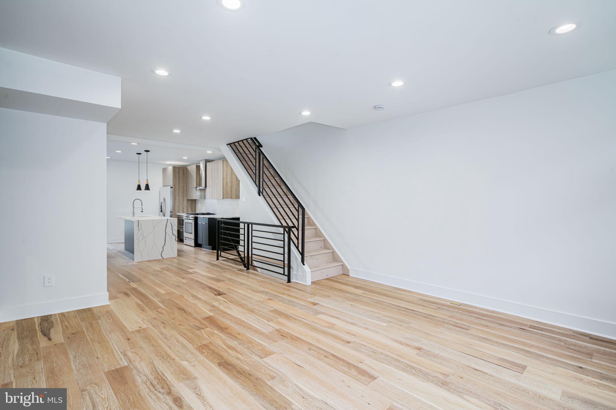 OLDE KENSINGTON - Residential