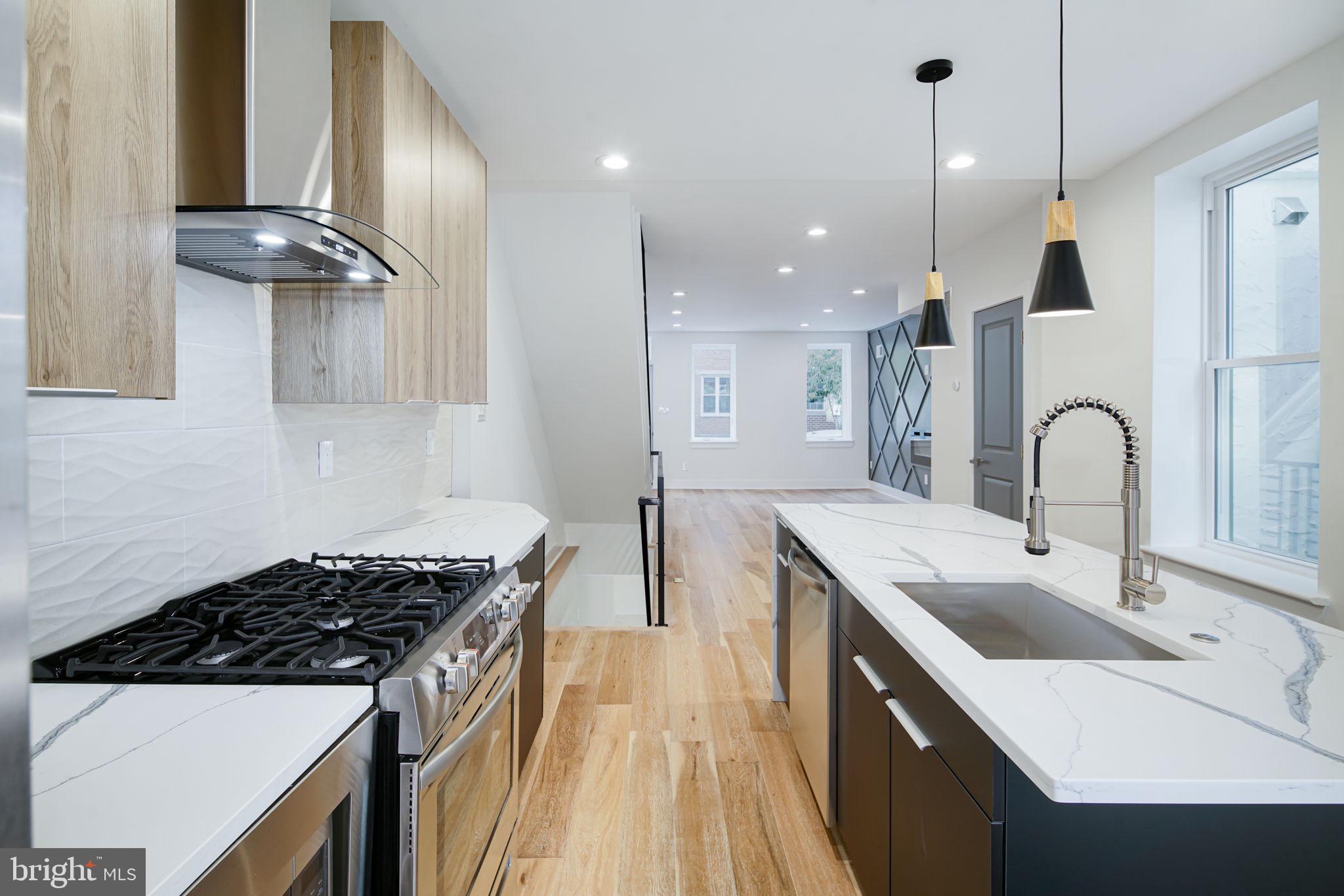 OLDE KENSINGTON - Residential