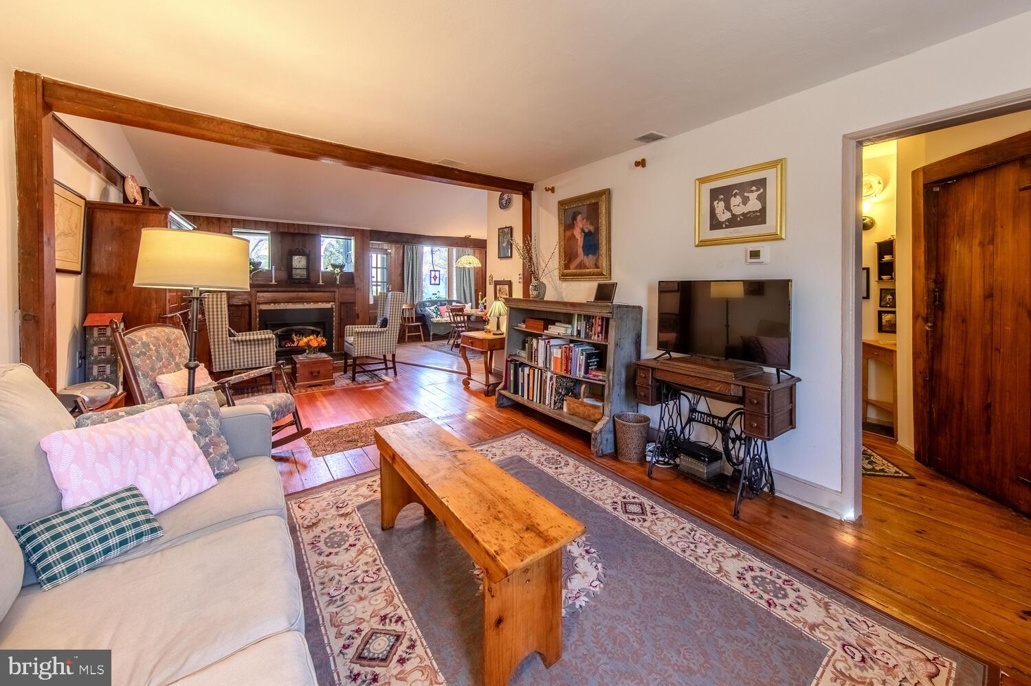 BLUE BELL HILL - Residential