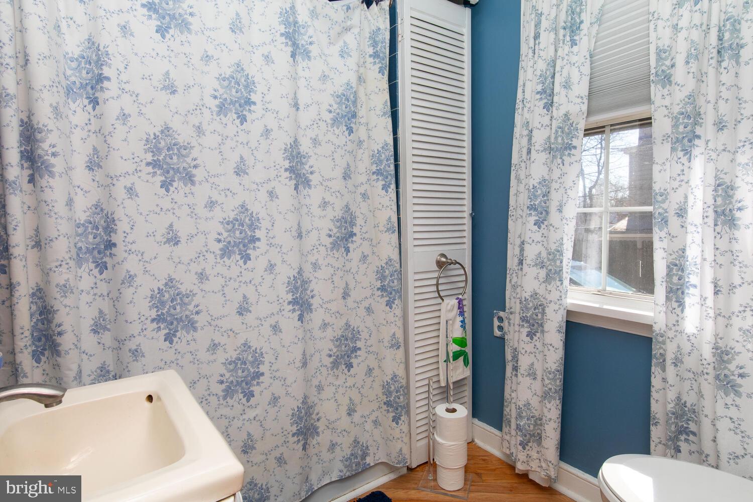 BLUE BELL HILL - Residential