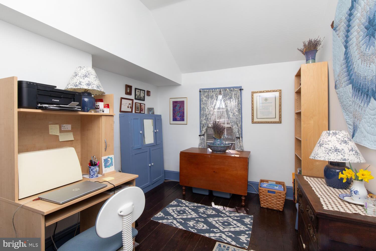 BLUE BELL HILL - Residential