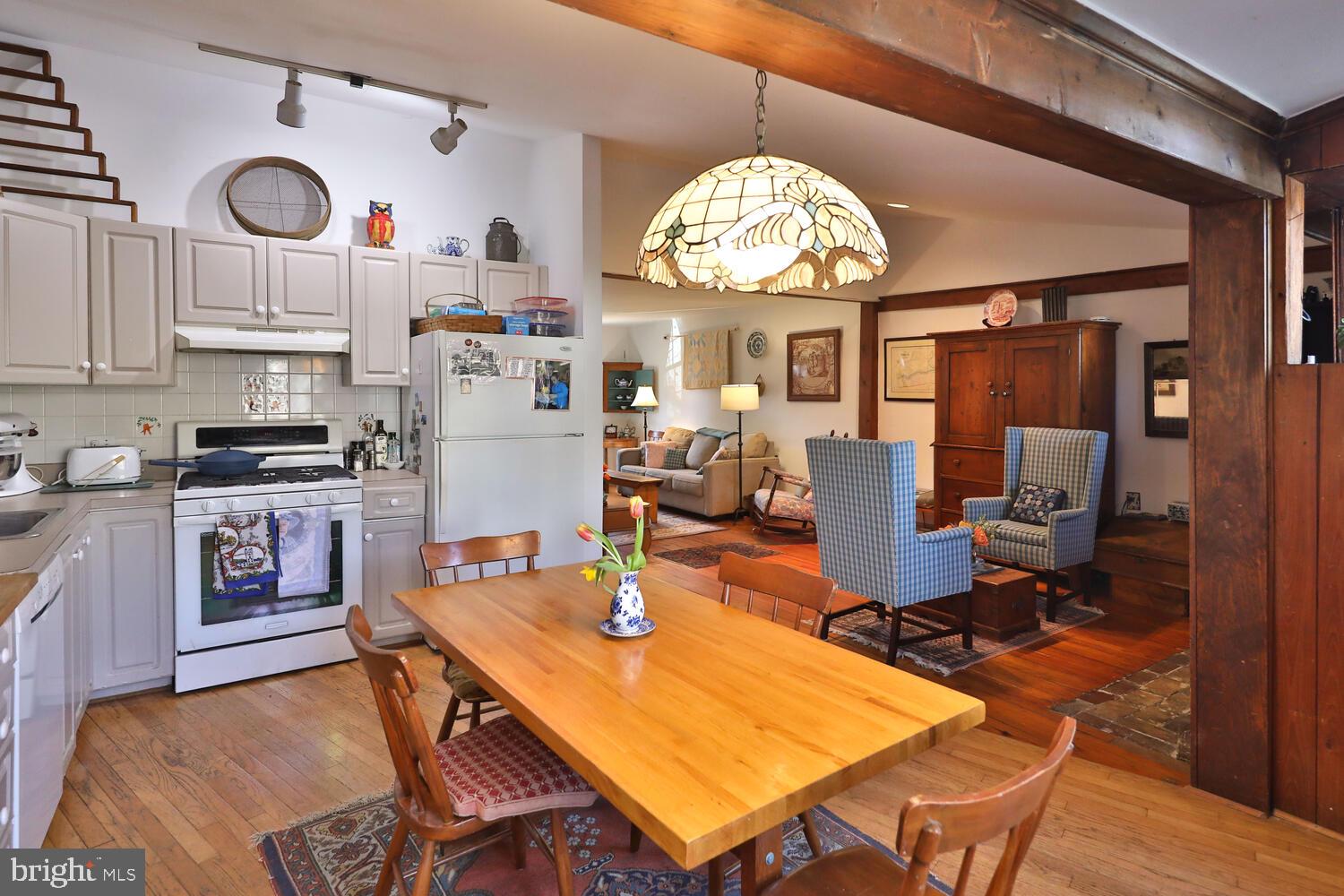 BLUE BELL HILL - Residential