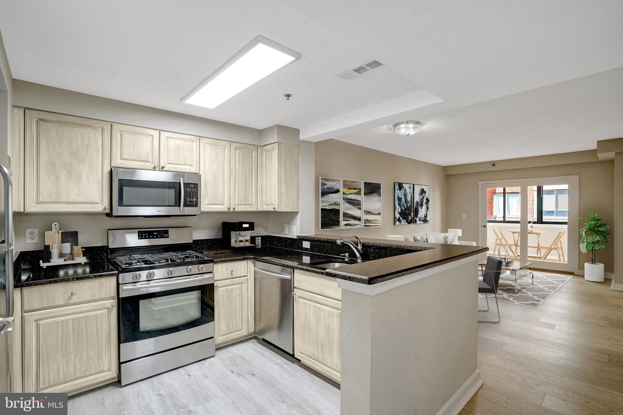 1050 TAYLOR STREET N 1-203