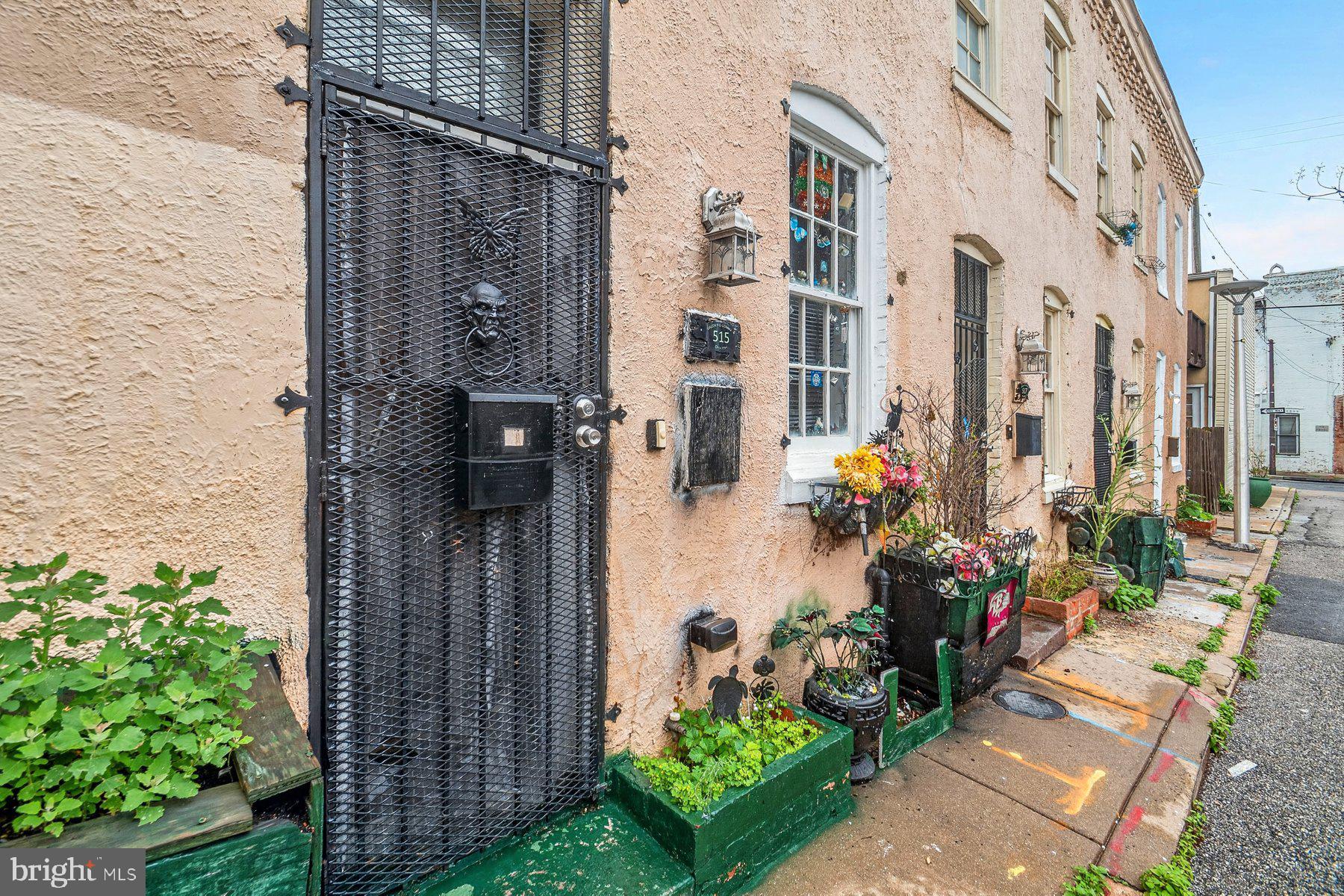 515 CALLENDER STREET