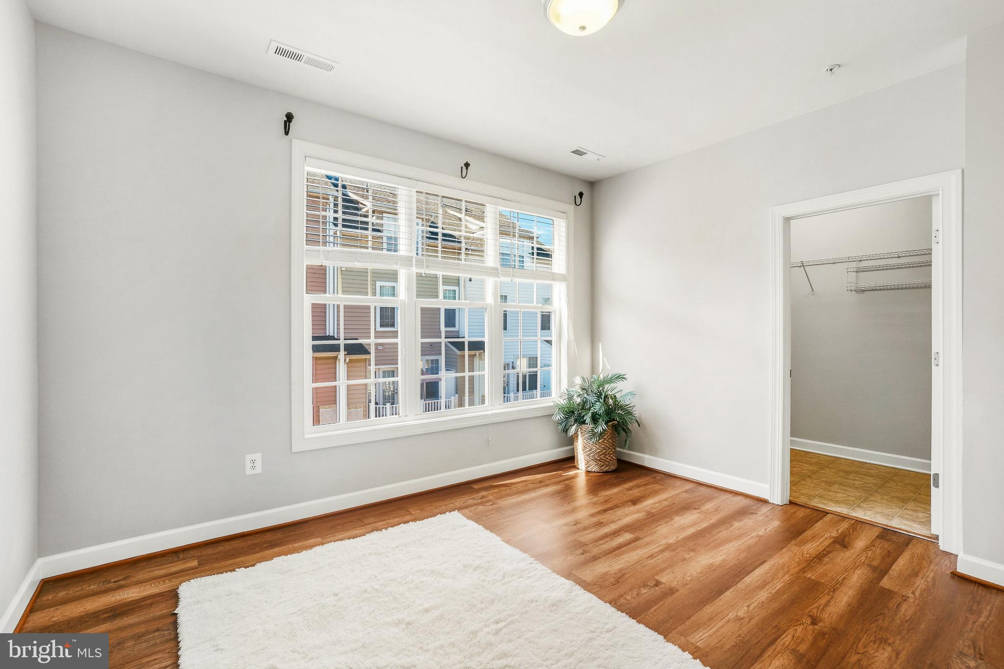 HIDDEN CREEK - Residential