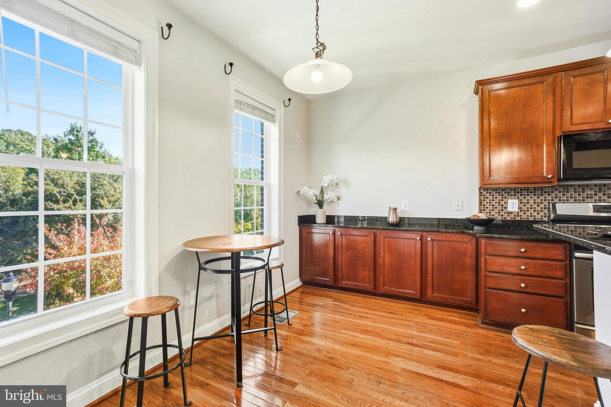 HIDDEN CREEK - Residential