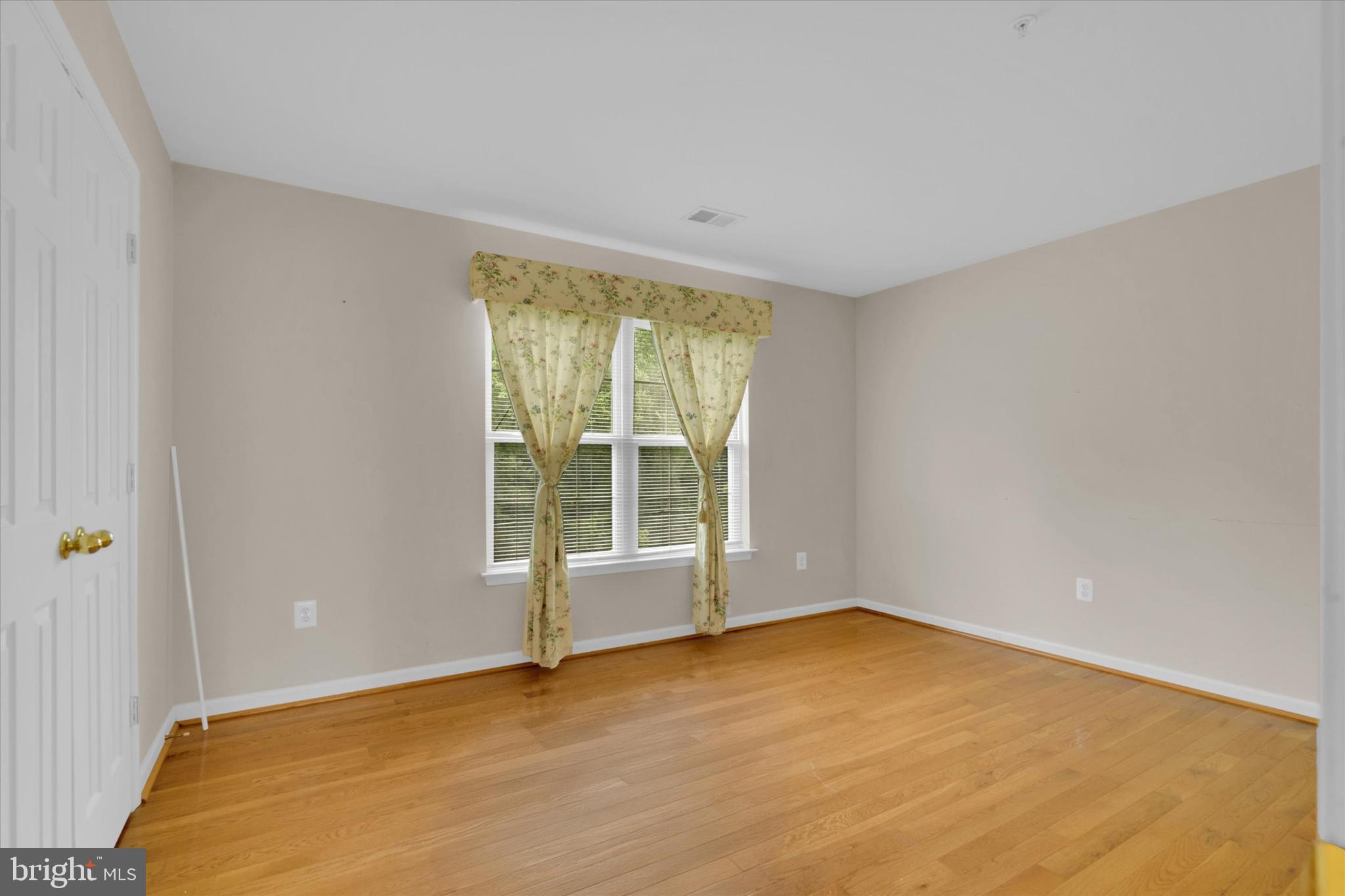 SIERRA MEADOWS - Residential