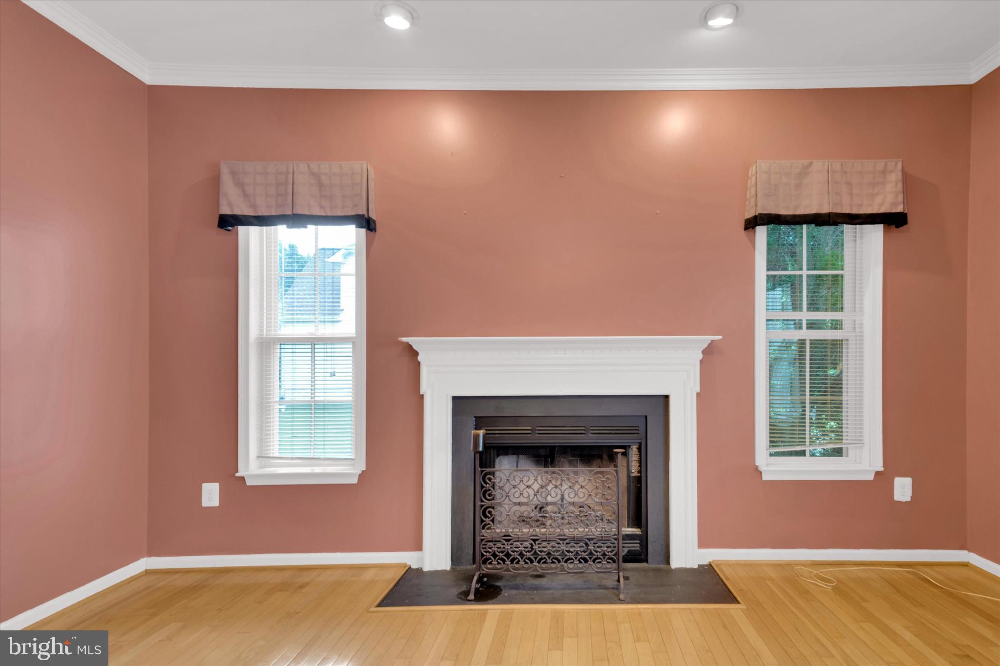 SIERRA MEADOWS - Residential