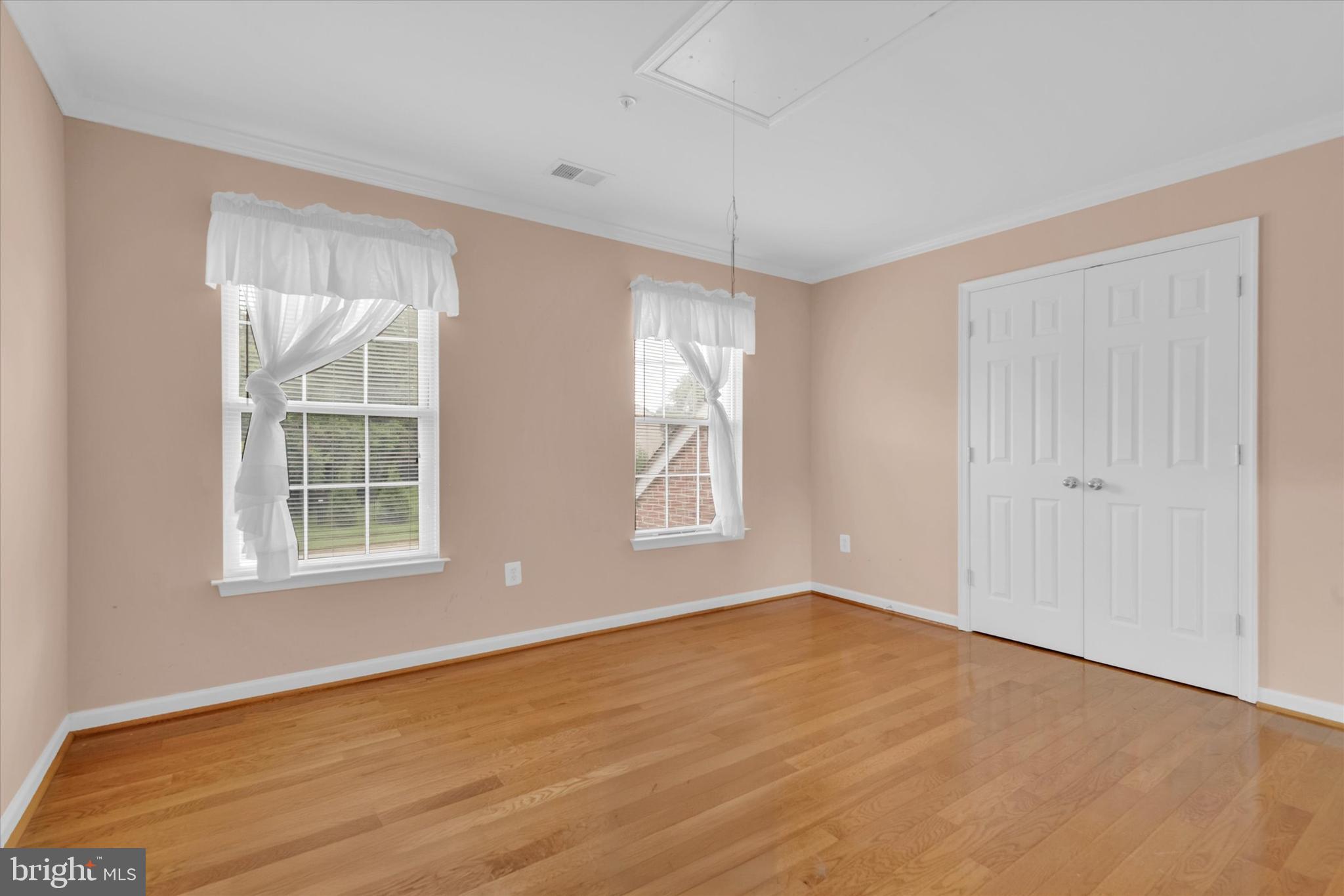 SIERRA MEADOWS - Residential