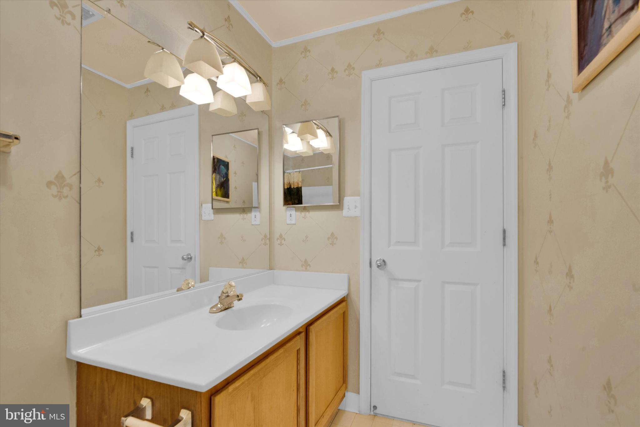 SIERRA MEADOWS - Residential