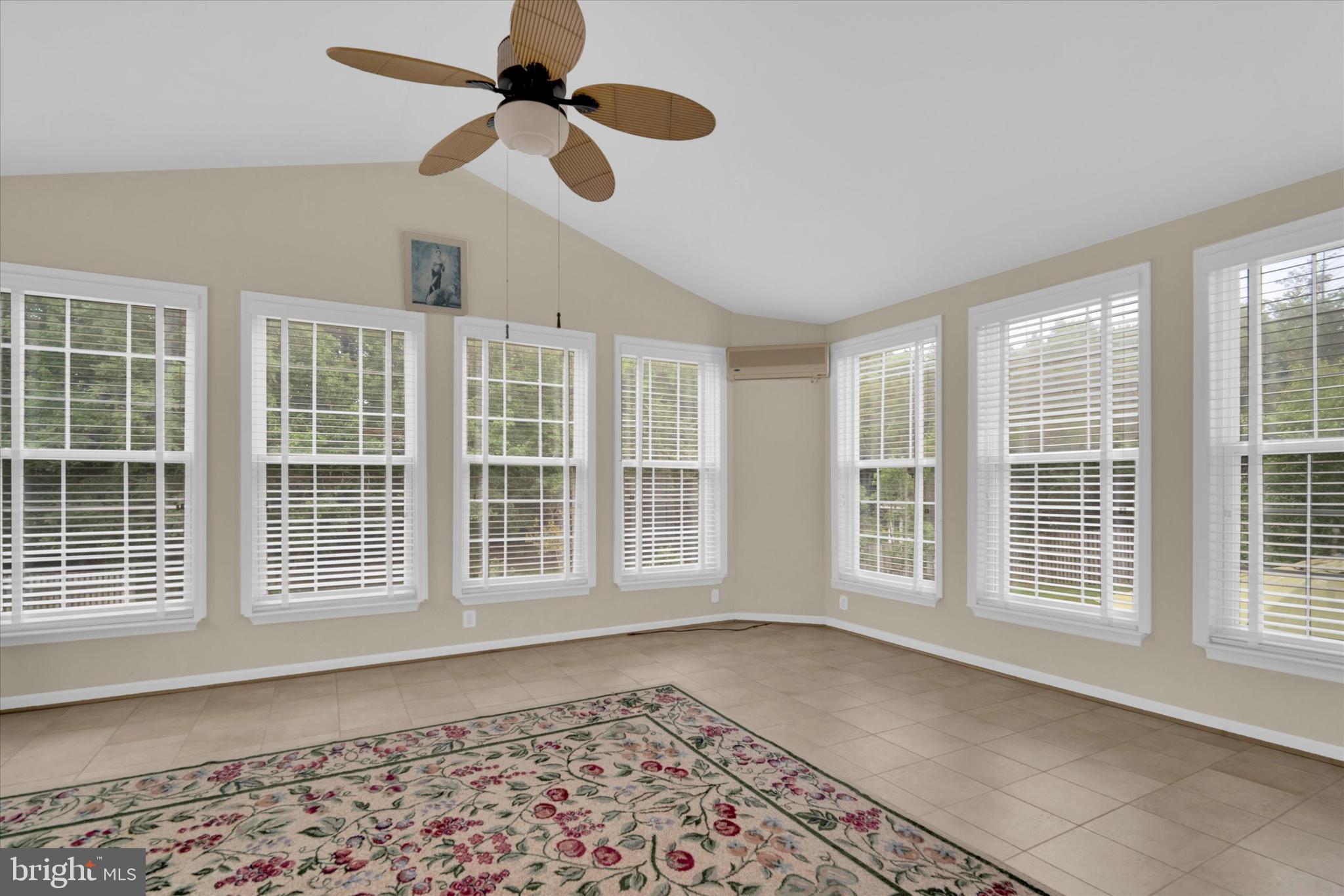 SIERRA MEADOWS - Residential