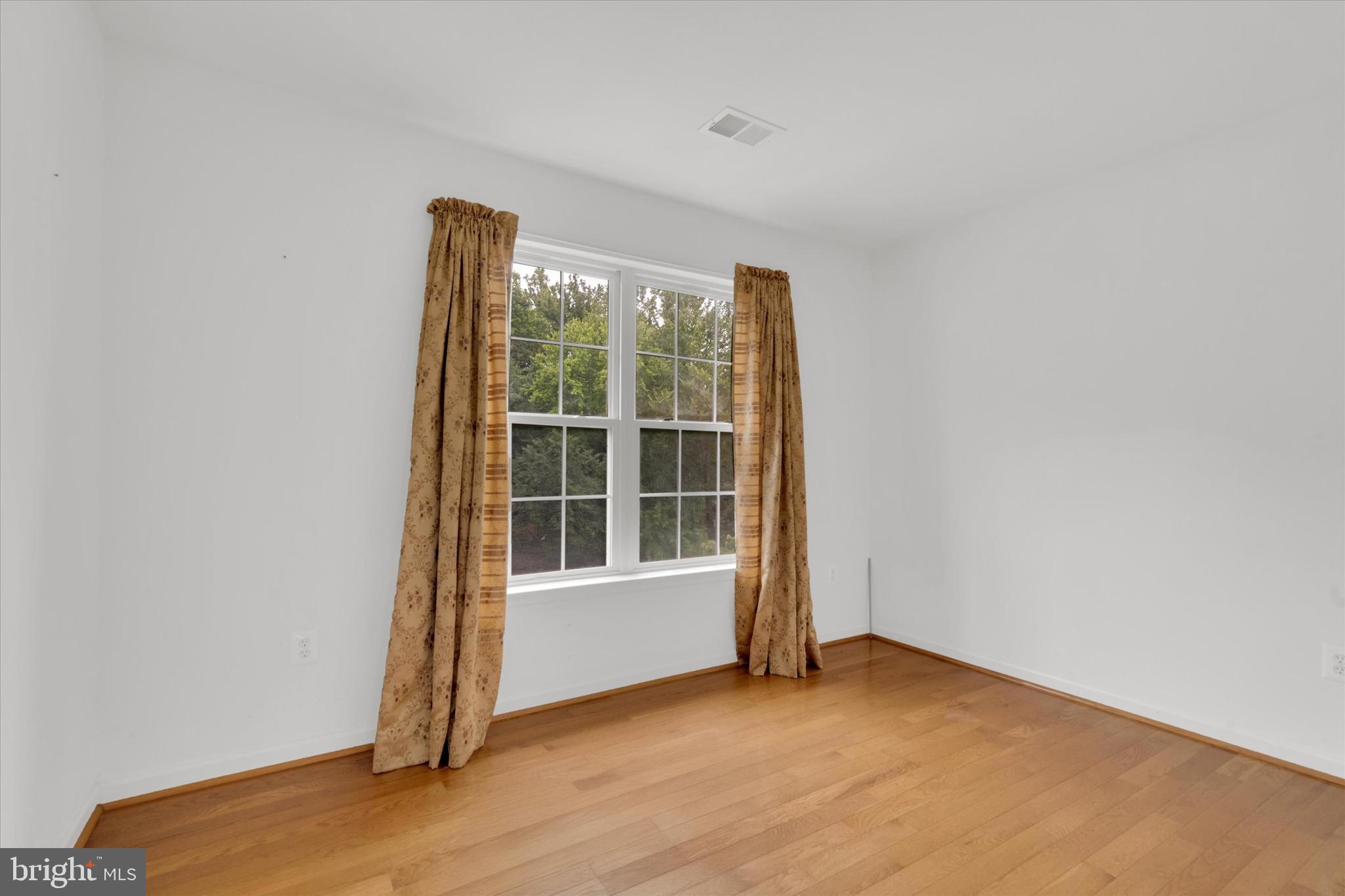 SIERRA MEADOWS - Residential