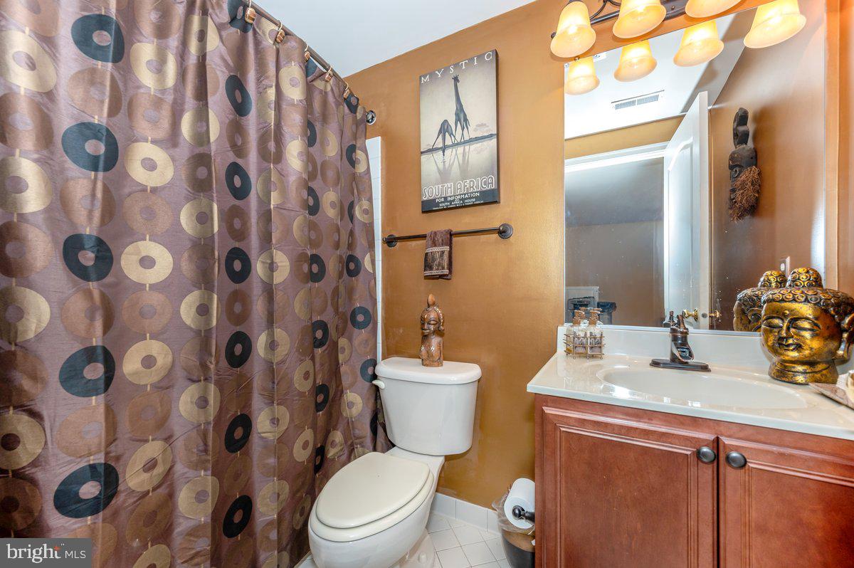 LOUDOUN VALLEY ESTATES - Residential