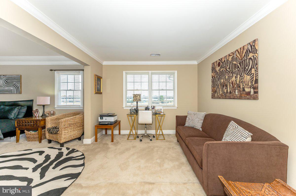 LOUDOUN VALLEY ESTATES - Residential