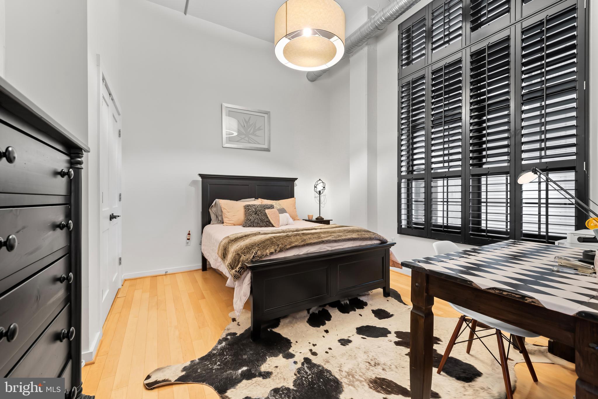 LITTLE ITALY - Residential