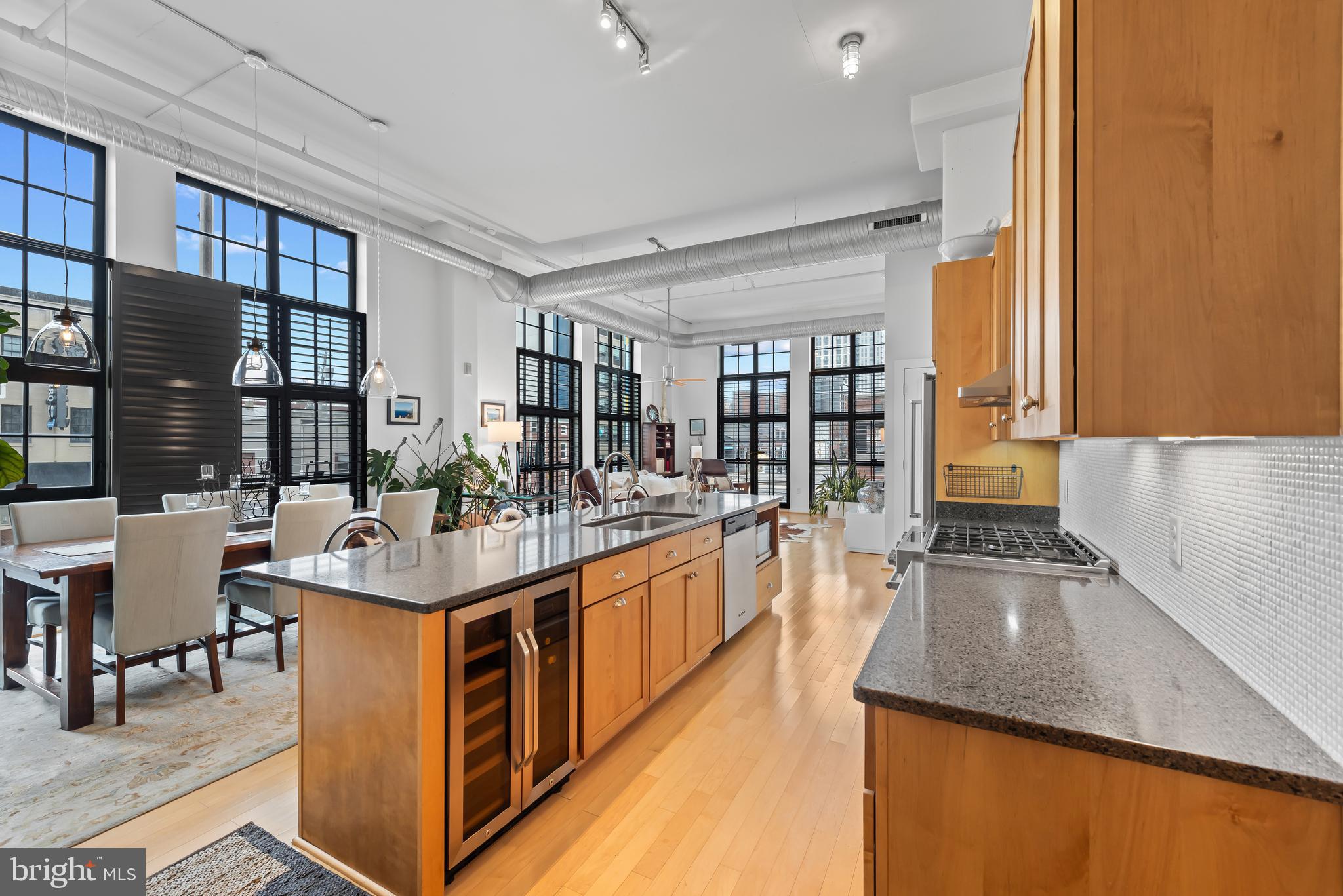 1220 BANK STREET 204