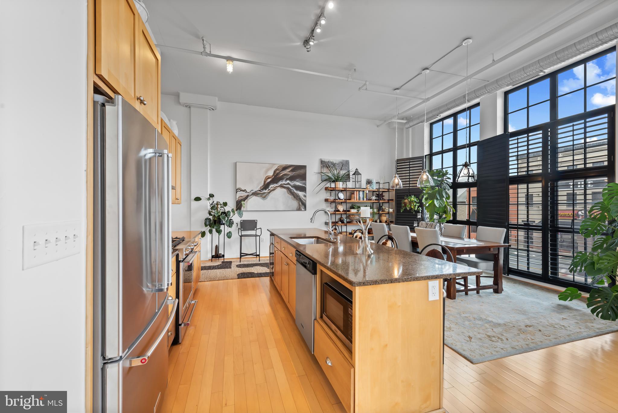 LITTLE ITALY - Residential