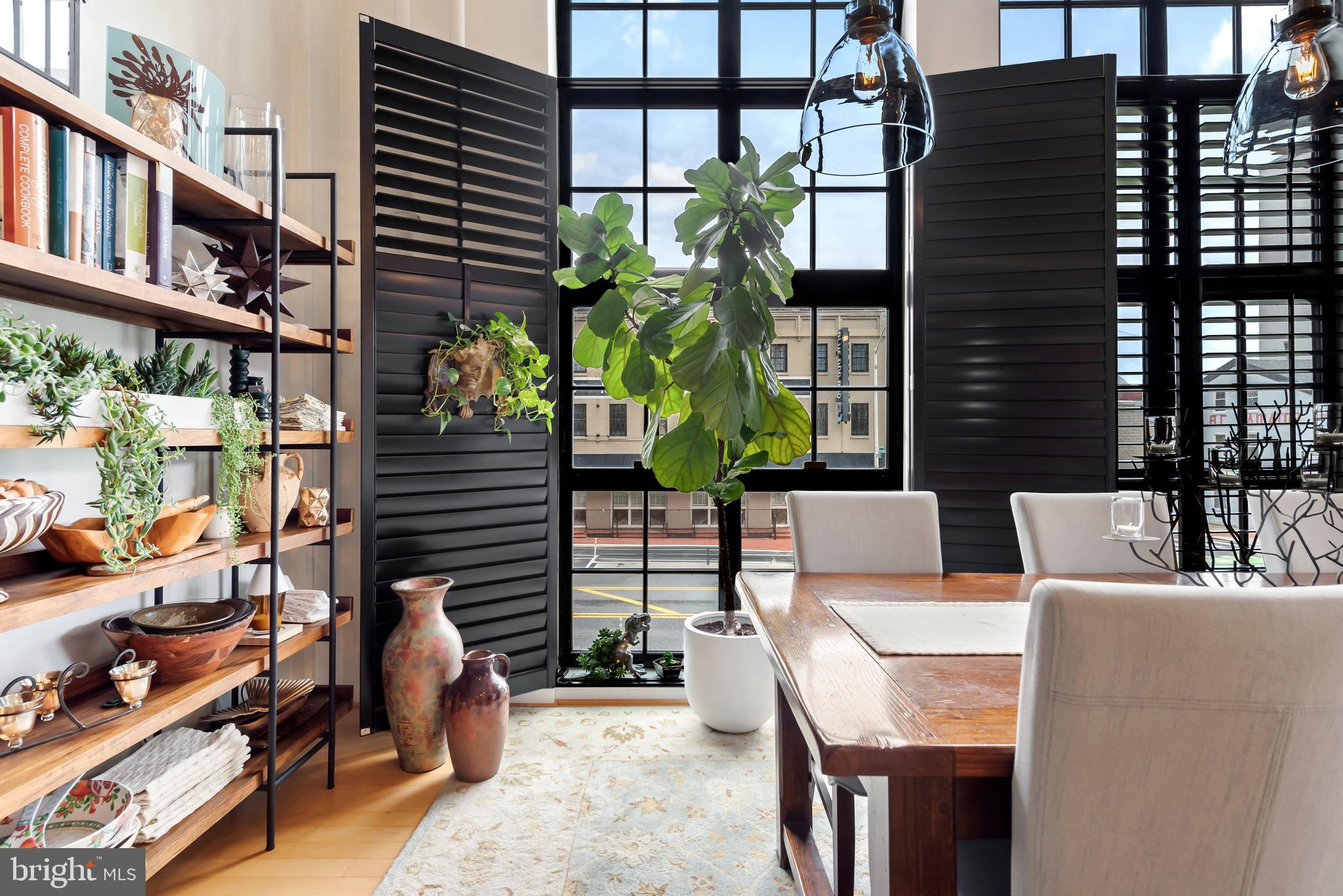 LITTLE ITALY - Residential