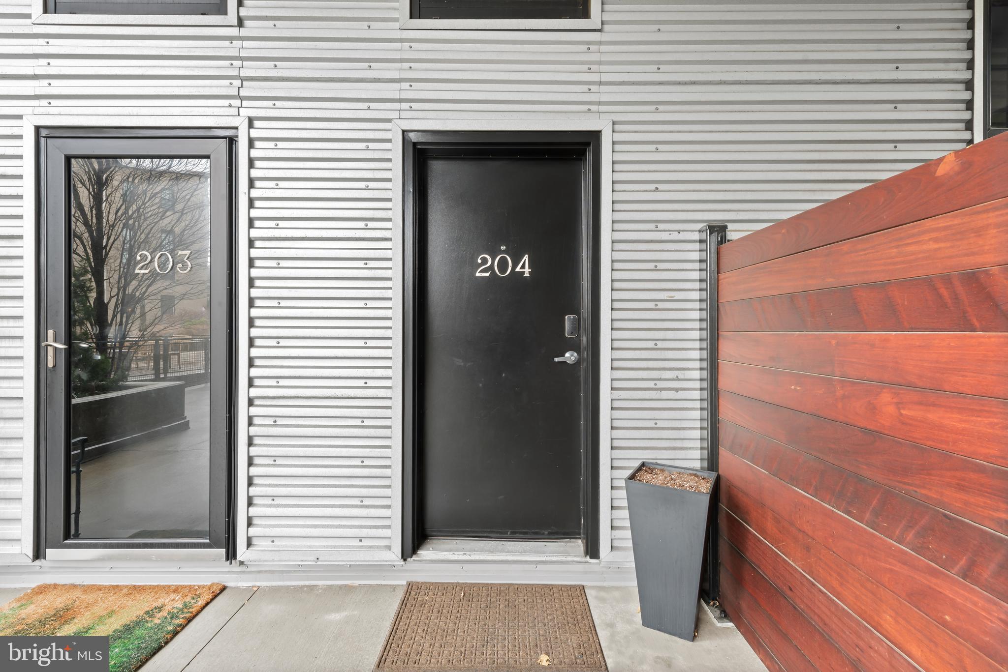 LITTLE ITALY - Residential