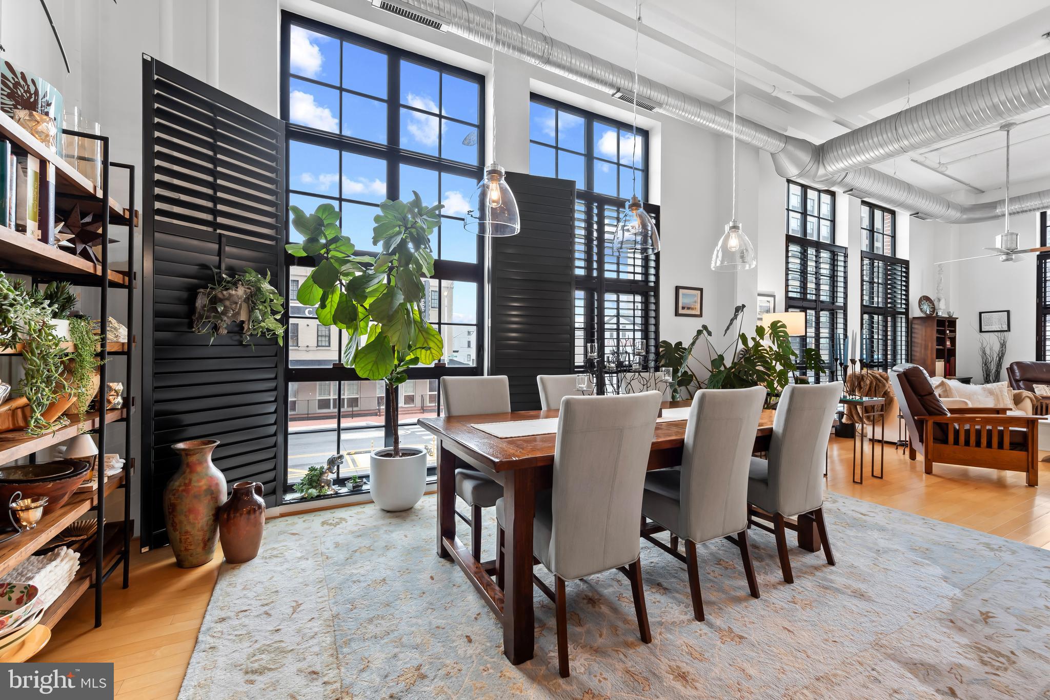 LITTLE ITALY - Residential