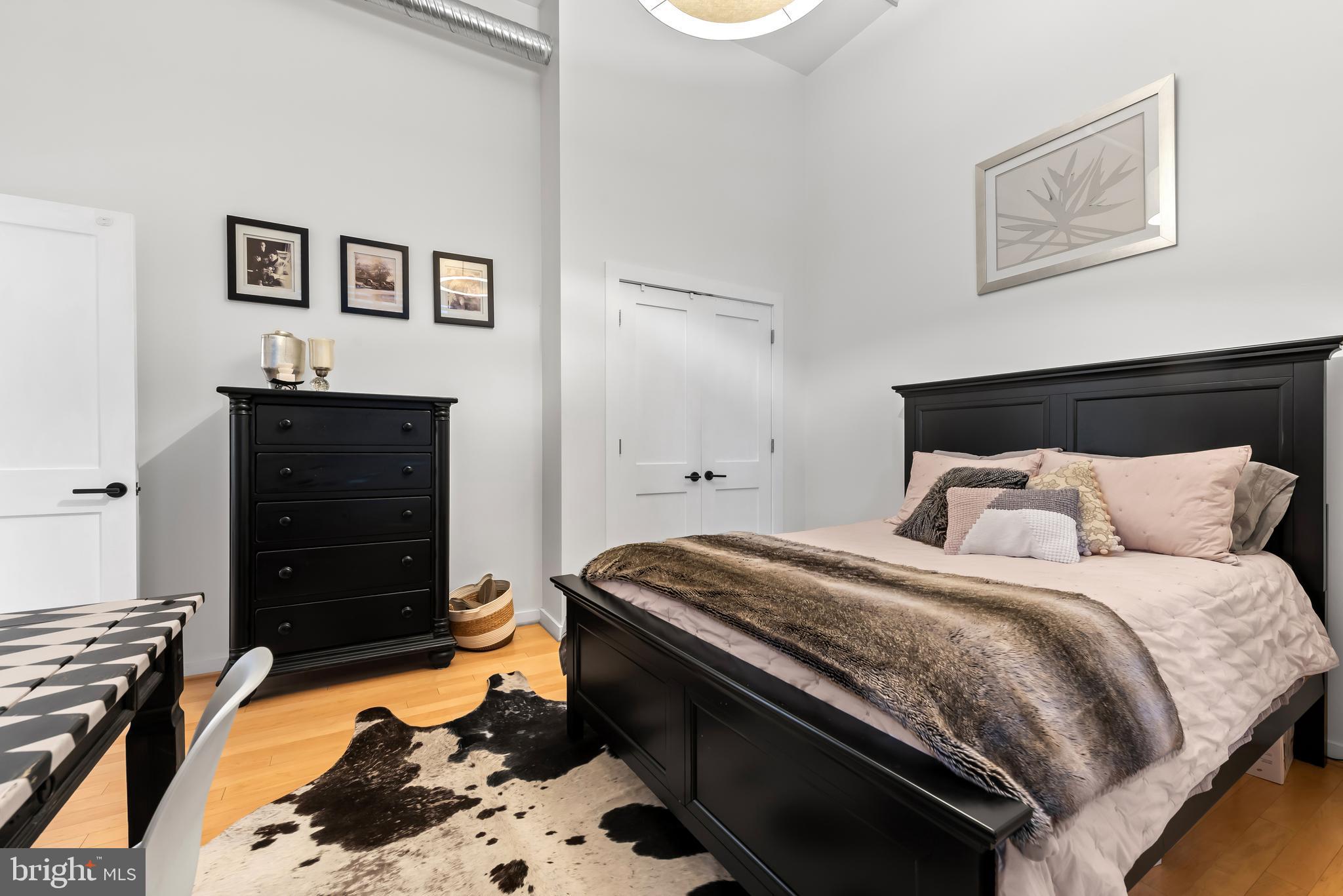 LITTLE ITALY - Residential