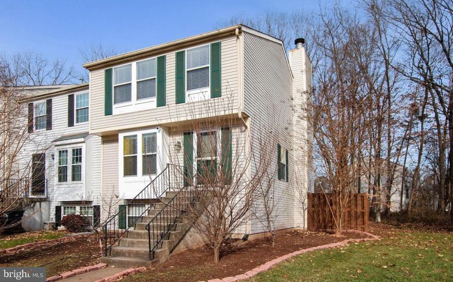 Welcome to the beautiful end unit townhome conveniently located at the heart of desirable neighborhood of  Centreville. The main level has hardwood floors . Kitchen has granite counter tops, ceramic tiled floors & maple cabinets. It has 3 bedroom and 1 full bathroom in the upper level, 1 half bathroom in main level. The walkout basement has one recreation room which can be used as a 4th bedroom, and a full bathroom. 
This house boasts a beautiful multi-level deck, private fenced-in yard facing trees.  Easy access to I-66, Rt. 28 & 29, businesses in proximity, short walk to metro bus and many more.