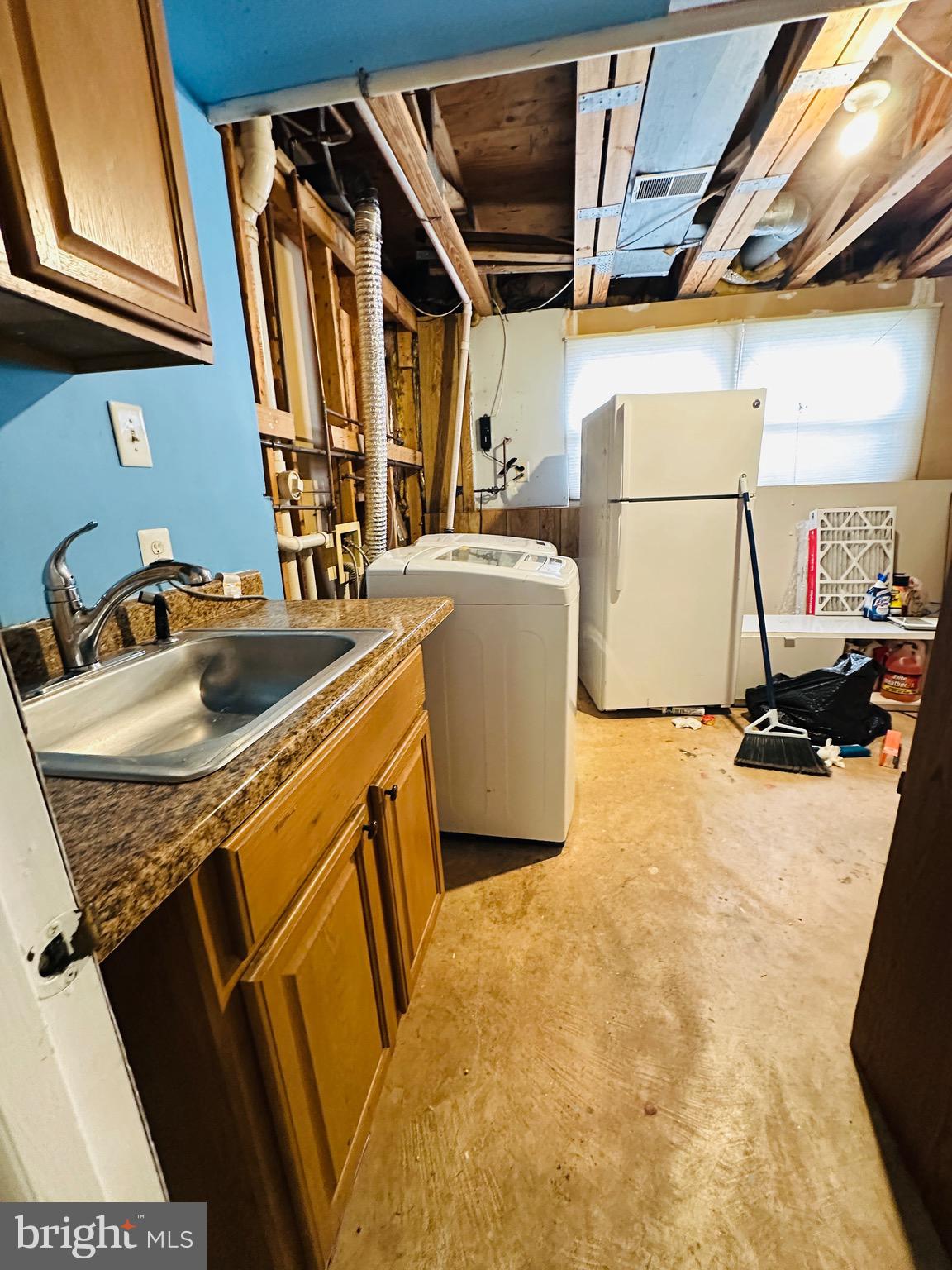 LONDON COMMONS - Residential