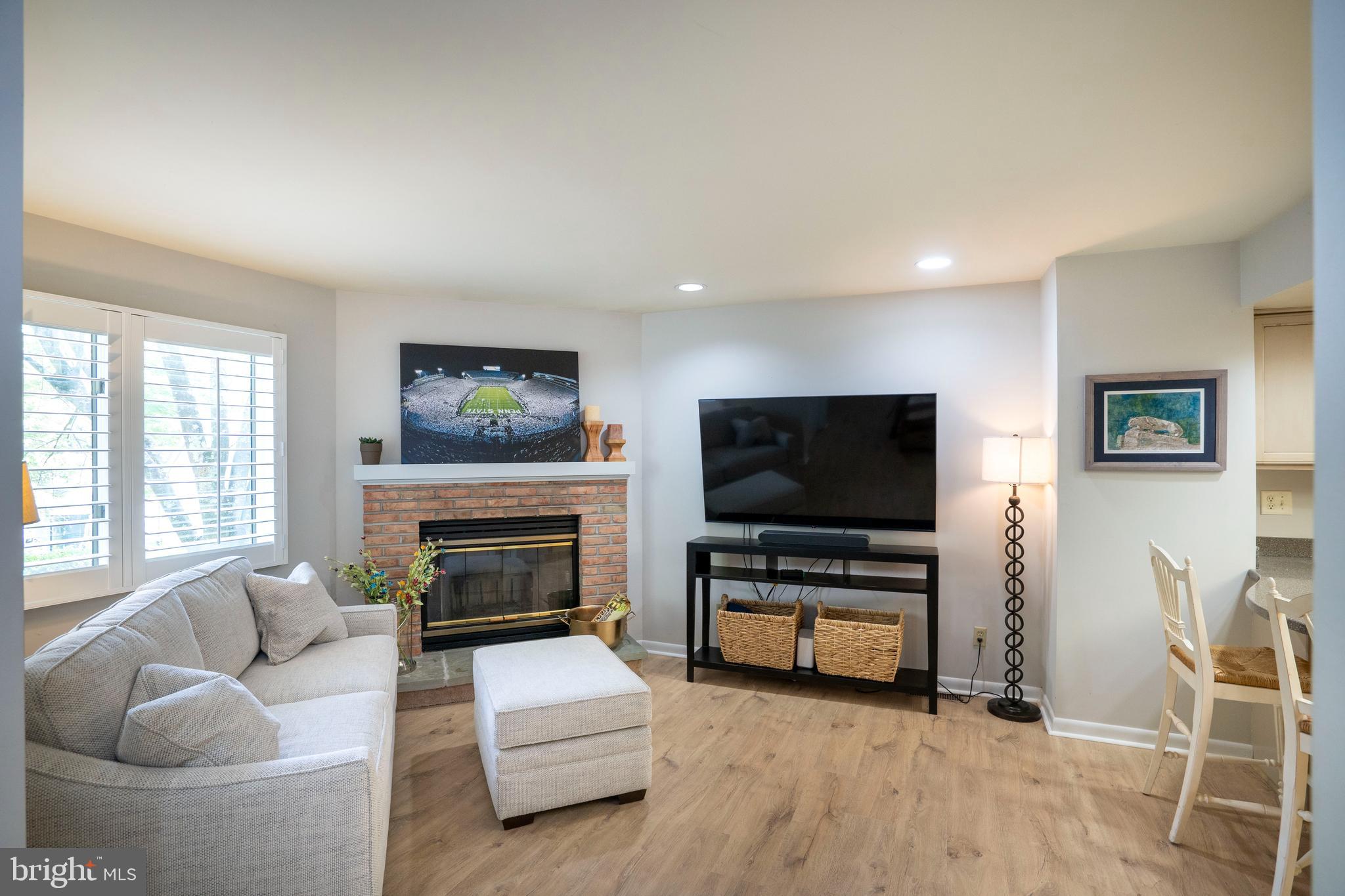 WOODLEDGE CLUSTER HOMES - Residential