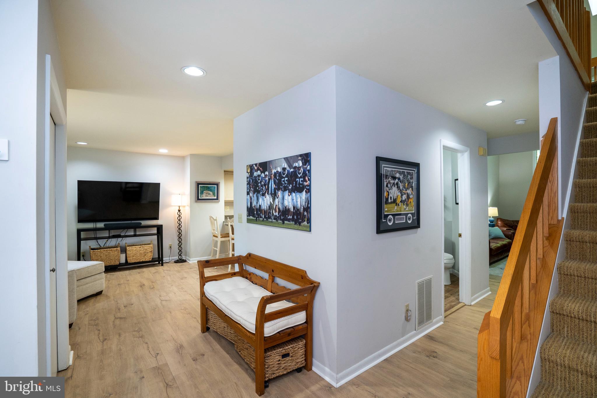 WOODLEDGE CLUSTER HOMES - Residential