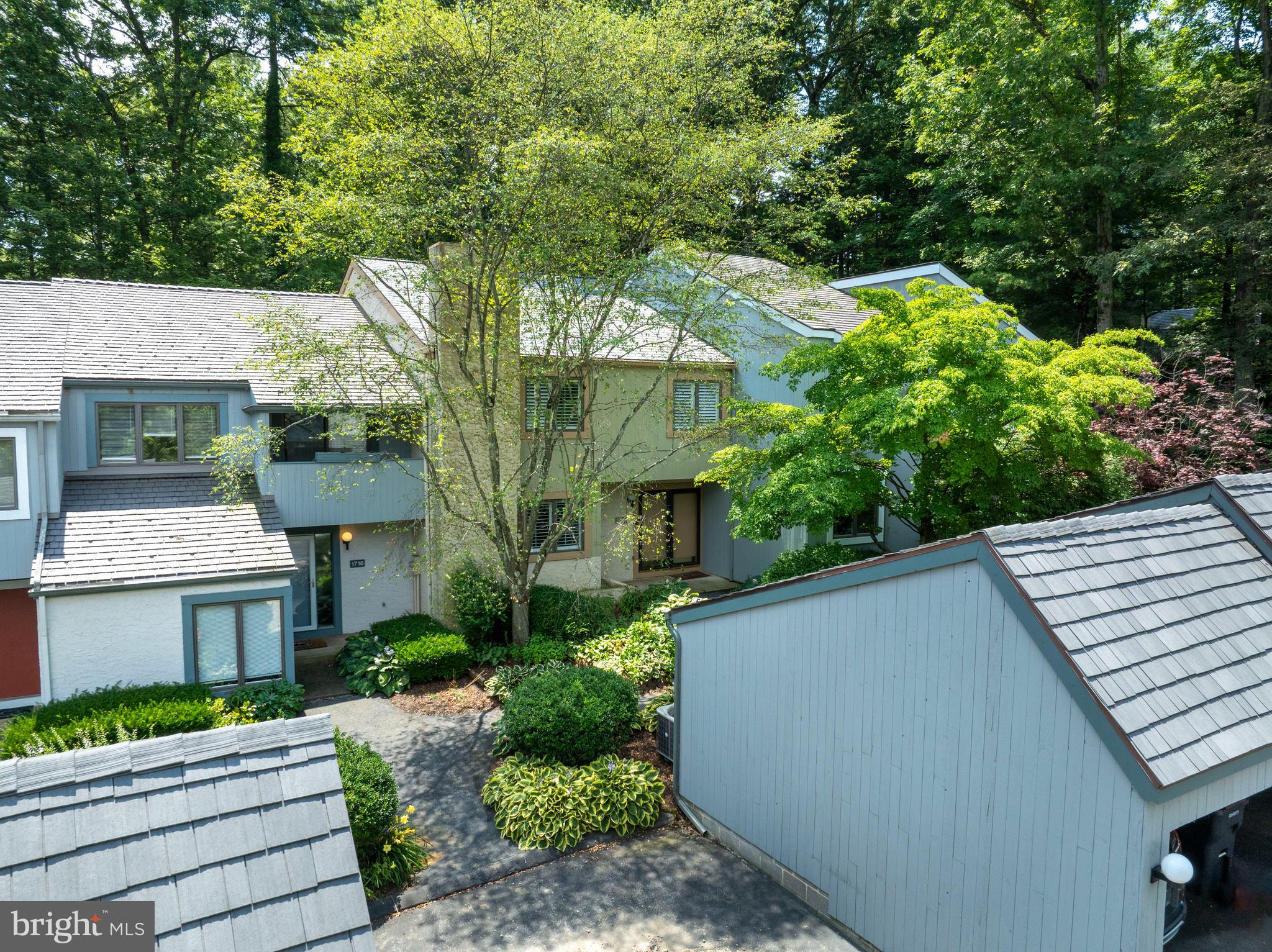 WOODLEDGE CLUSTER HOMES - Residential