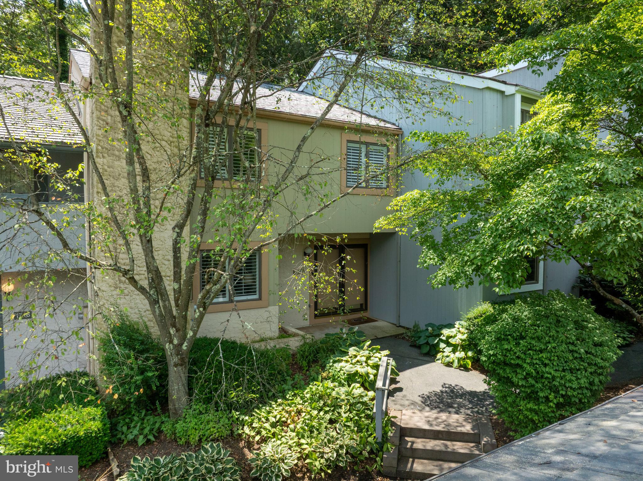 WOODLEDGE CLUSTER HOMES - Residential