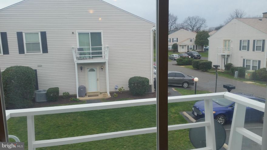 Move in READY today. All applications will be considered for this freshly redesigned condo style living. Fully rentable unit that has been well taking care off. Great and easy commute to everywhere. Call to schedule your viewing asap. All application will be submitted online. Rents are paid online too 24/7 You will definitely love this Management Company. Move in TODAY!!!