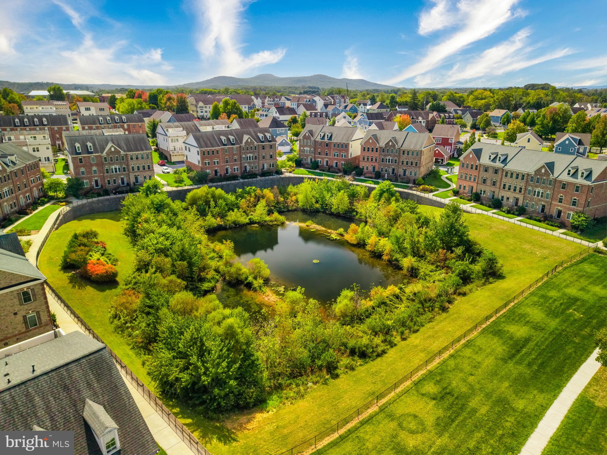 VILLAGES OF URBANA - Residential Lease