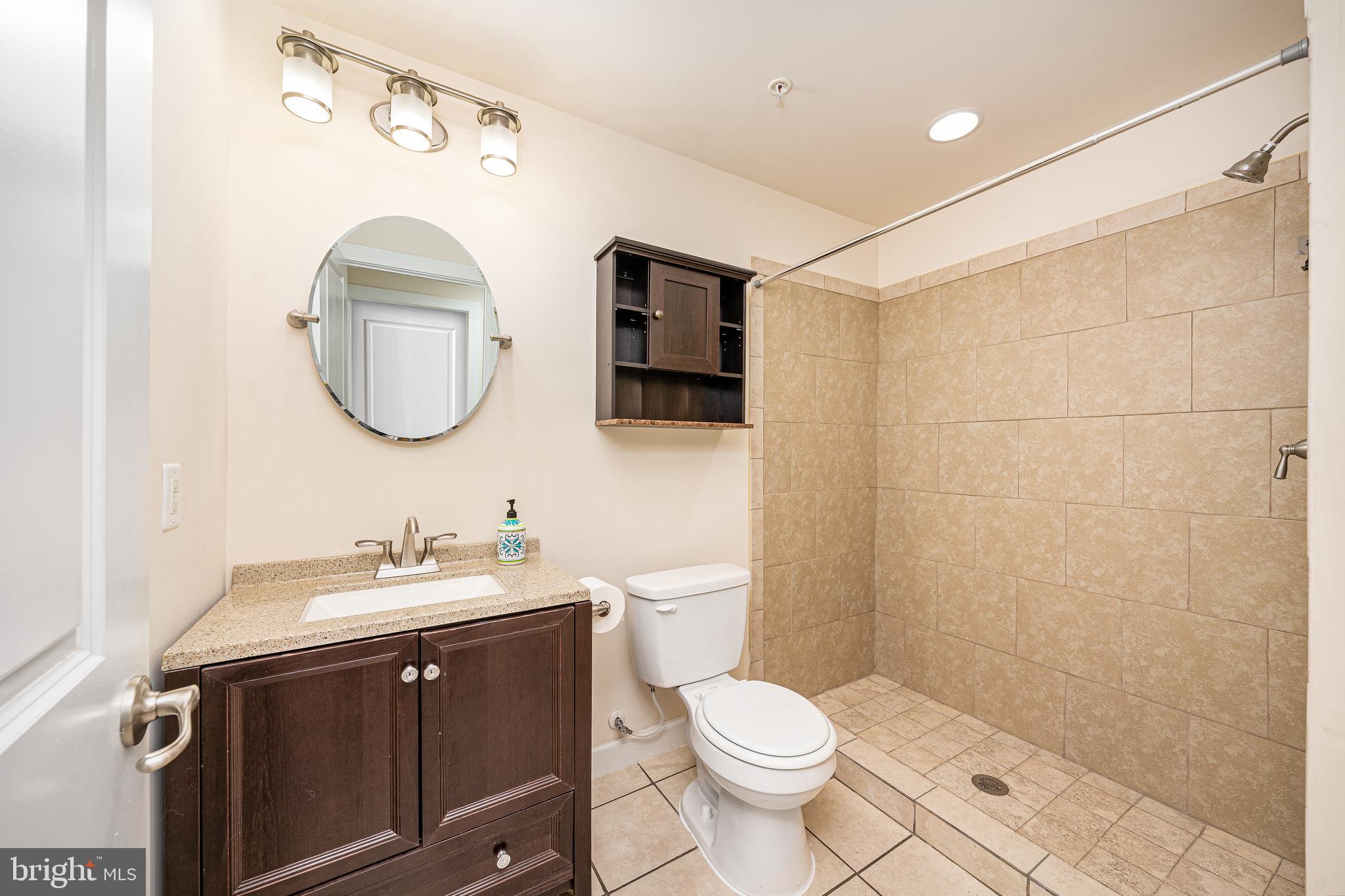 VILLAGES OF URBANA - Residential Lease