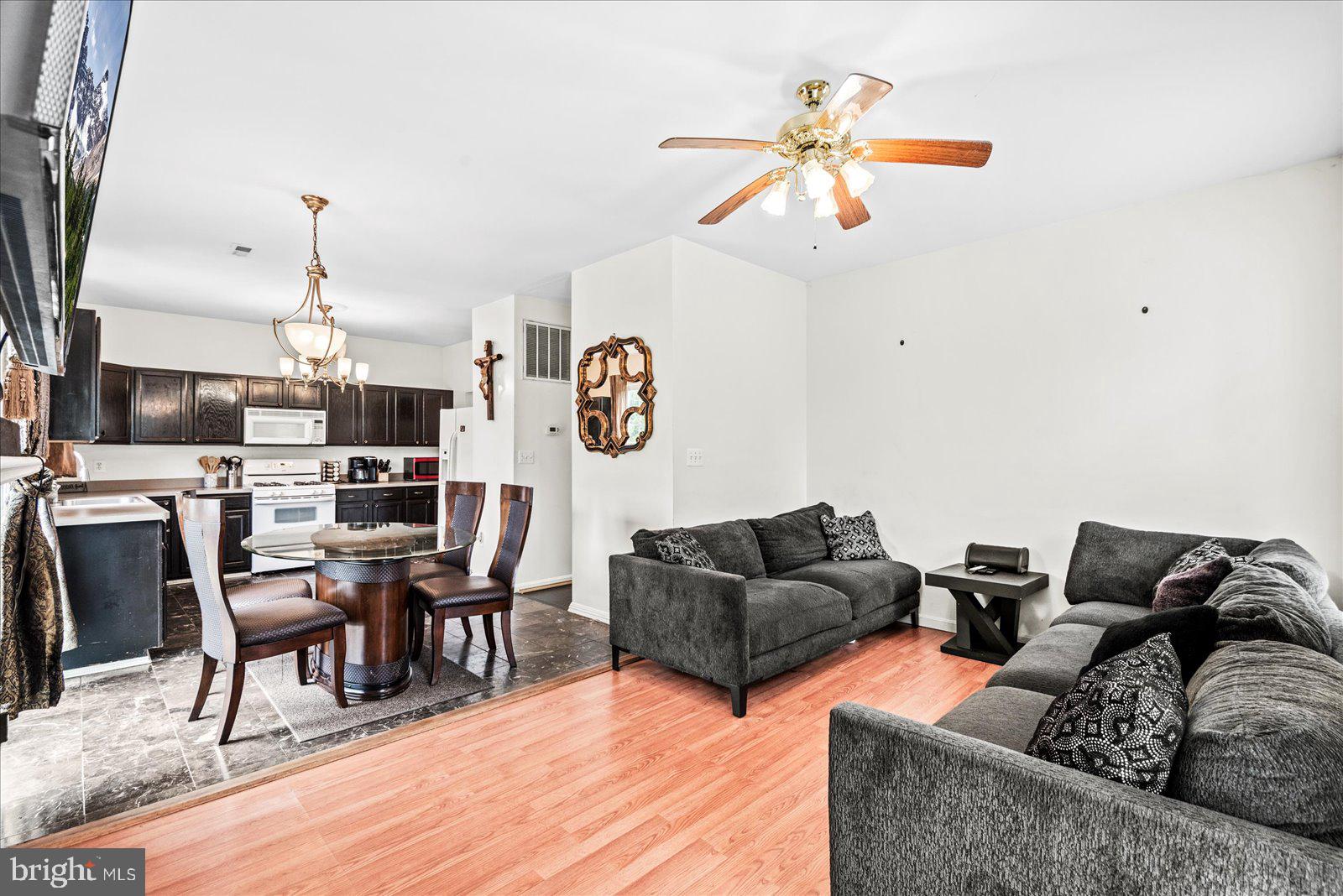 SALEM FIELDS - Residential