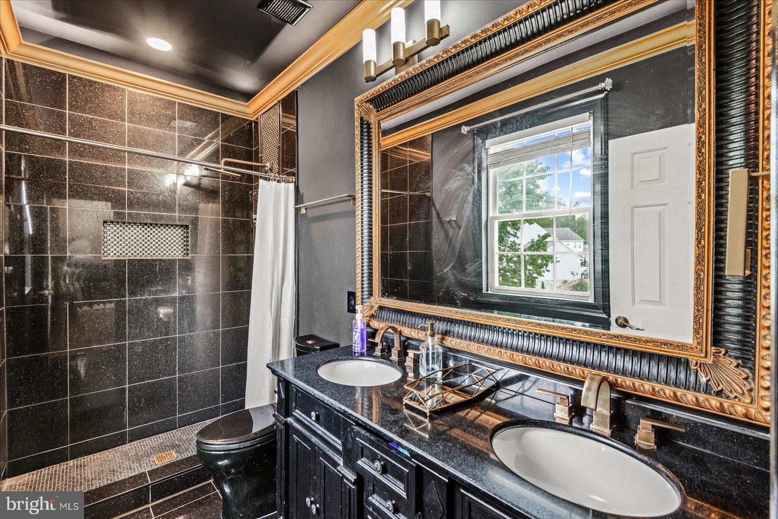 SALEM FIELDS - Residential