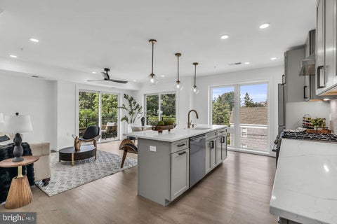 Photo of 1201 N Quinn Street #201, ARLINGTON, VA 22209 (MLS # VAAR2080368)