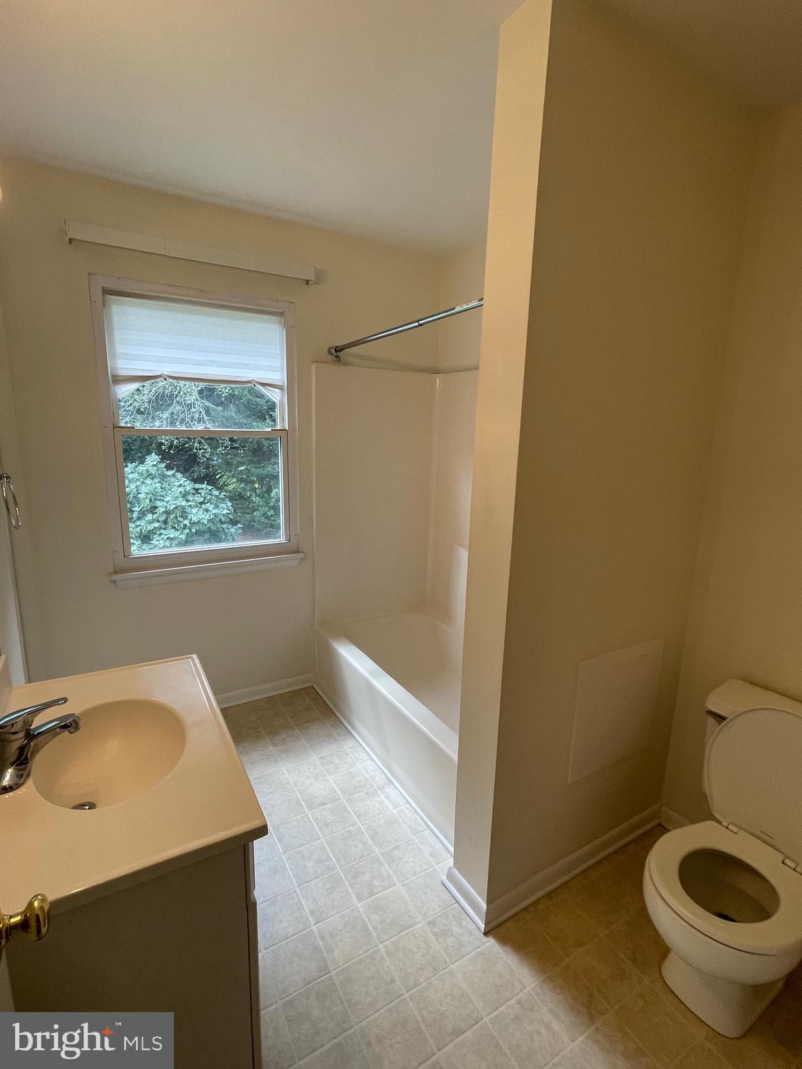 FOX RUN - Residential Lease