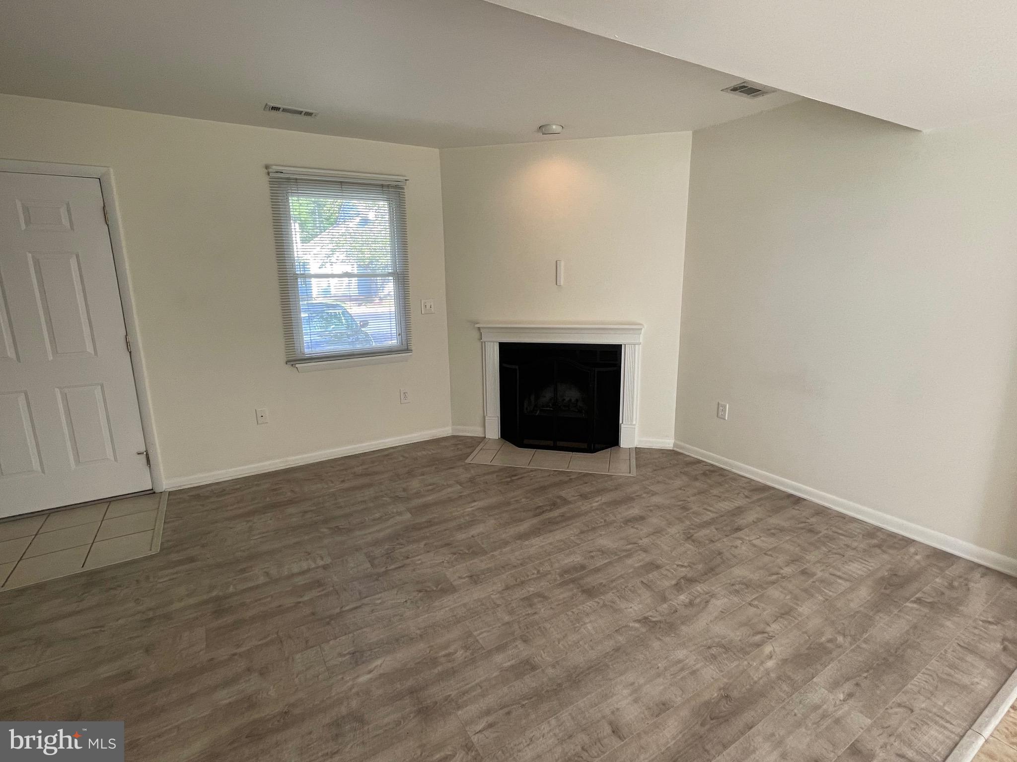 FOX RUN - Residential Lease