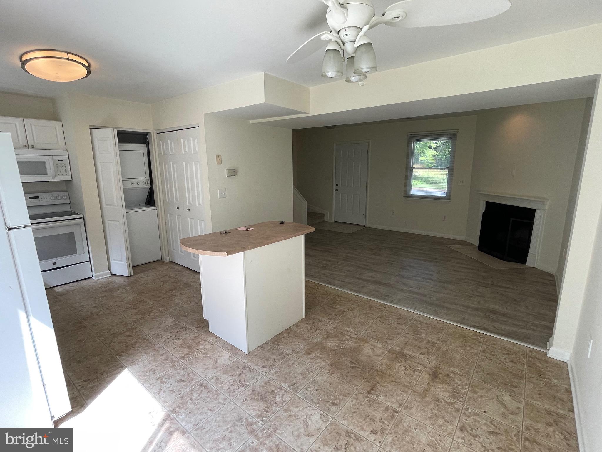 FOX RUN - Residential Lease