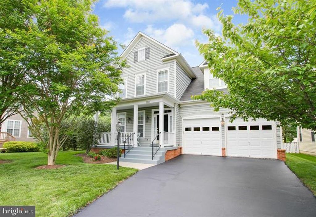 Photo of 21516 Inman Park Place, ASHBURN, VA 20147 (MLS # VALO2108708)