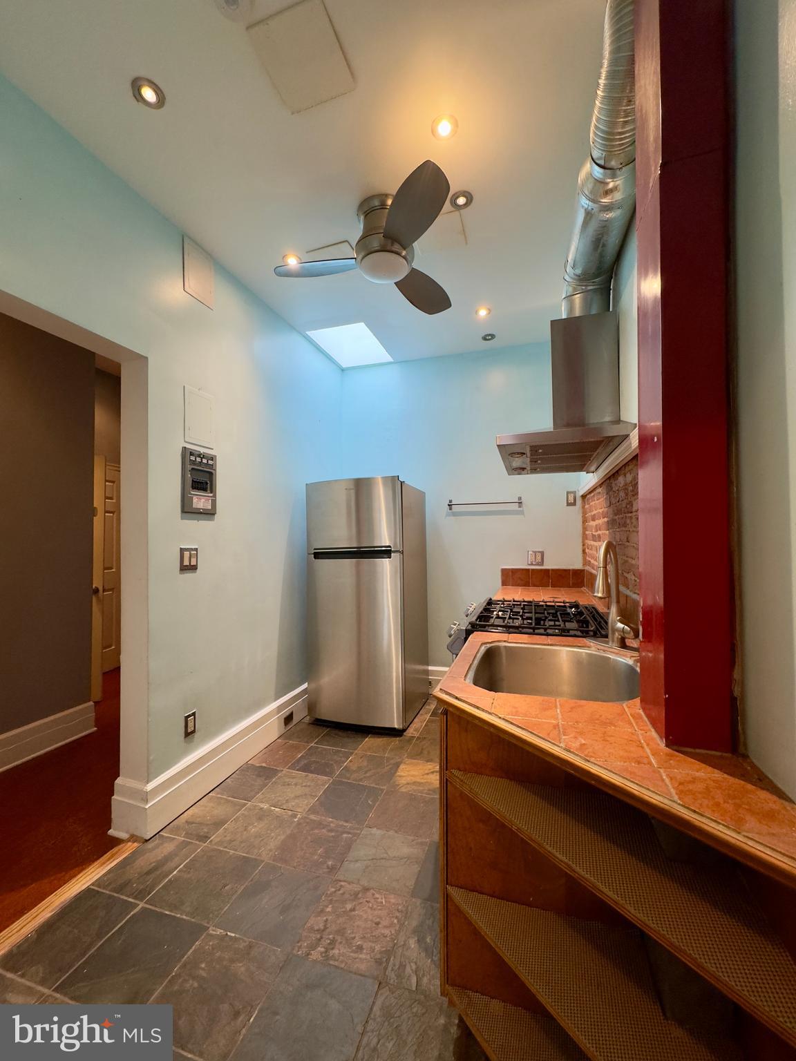 BOLTON HILL HISTORIC DISTRICT - Residential Lease