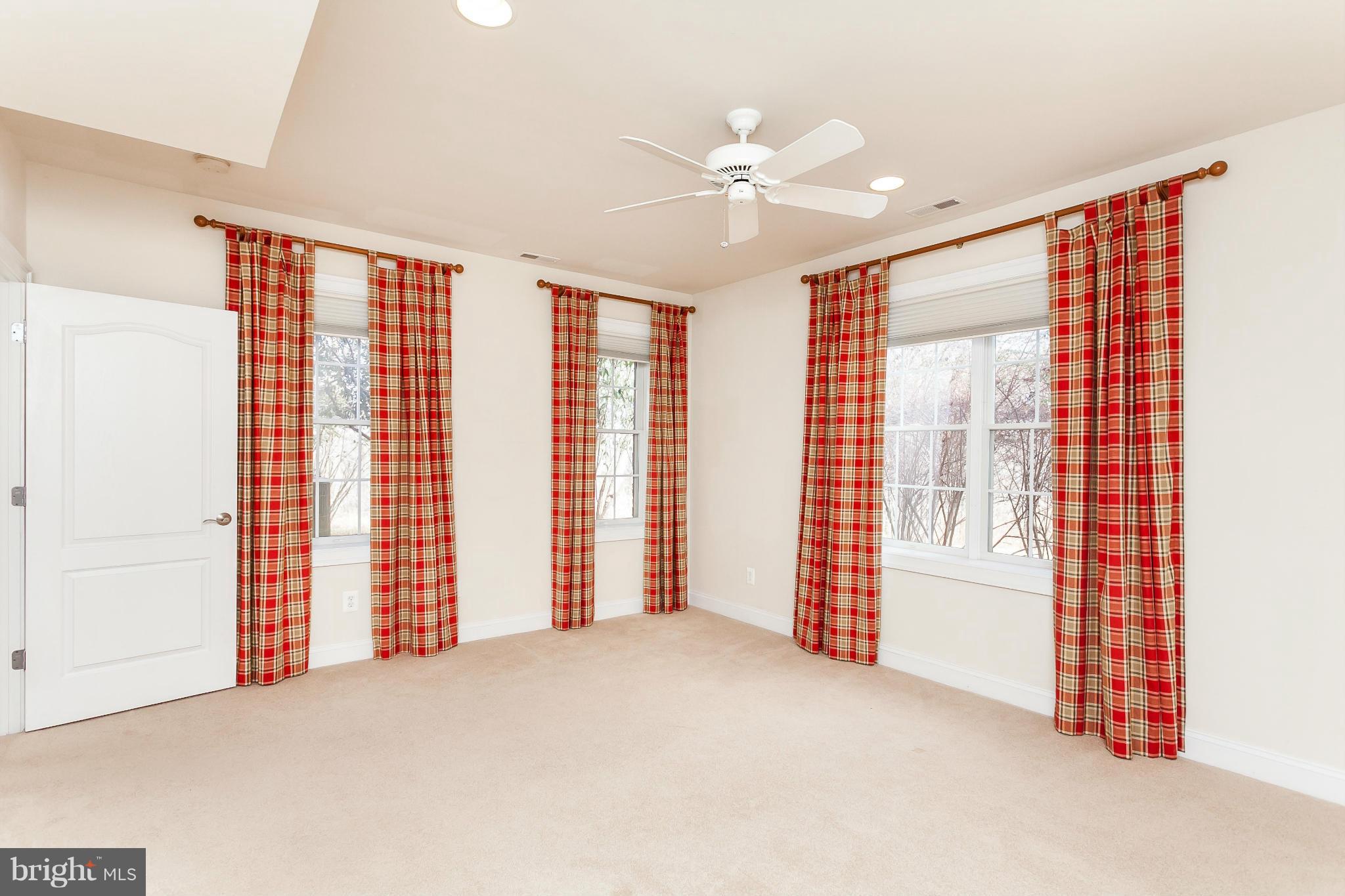 BRIDLE RIDGE - Residential