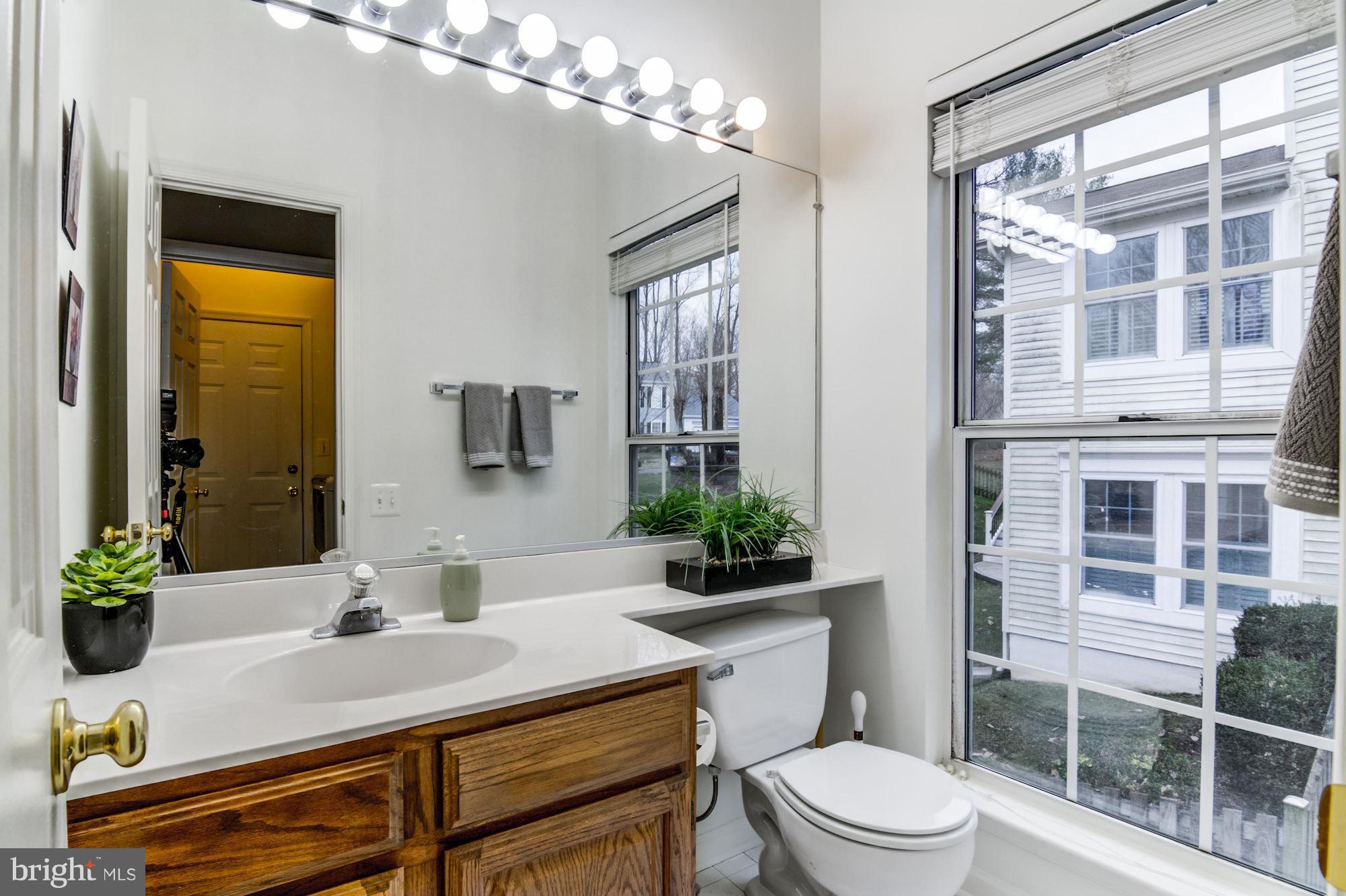 TWIN OAKS - Residential