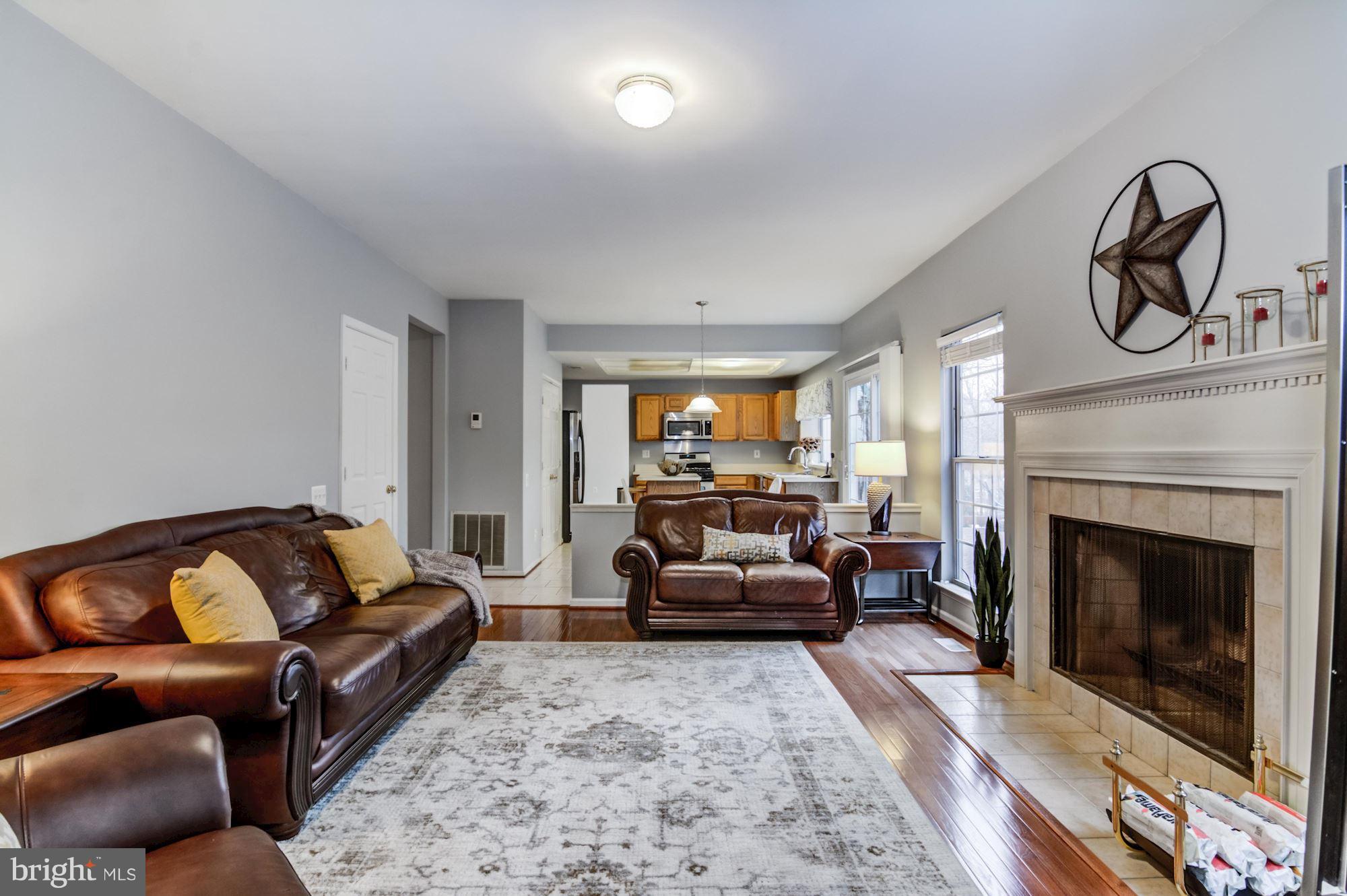 TWIN OAKS - Residential